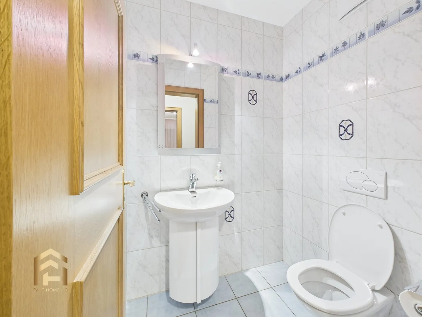 Appartamento elegante 3.5 con balcone e camino in posizione soleggiata di Leukerb - Foto 7 di 13
