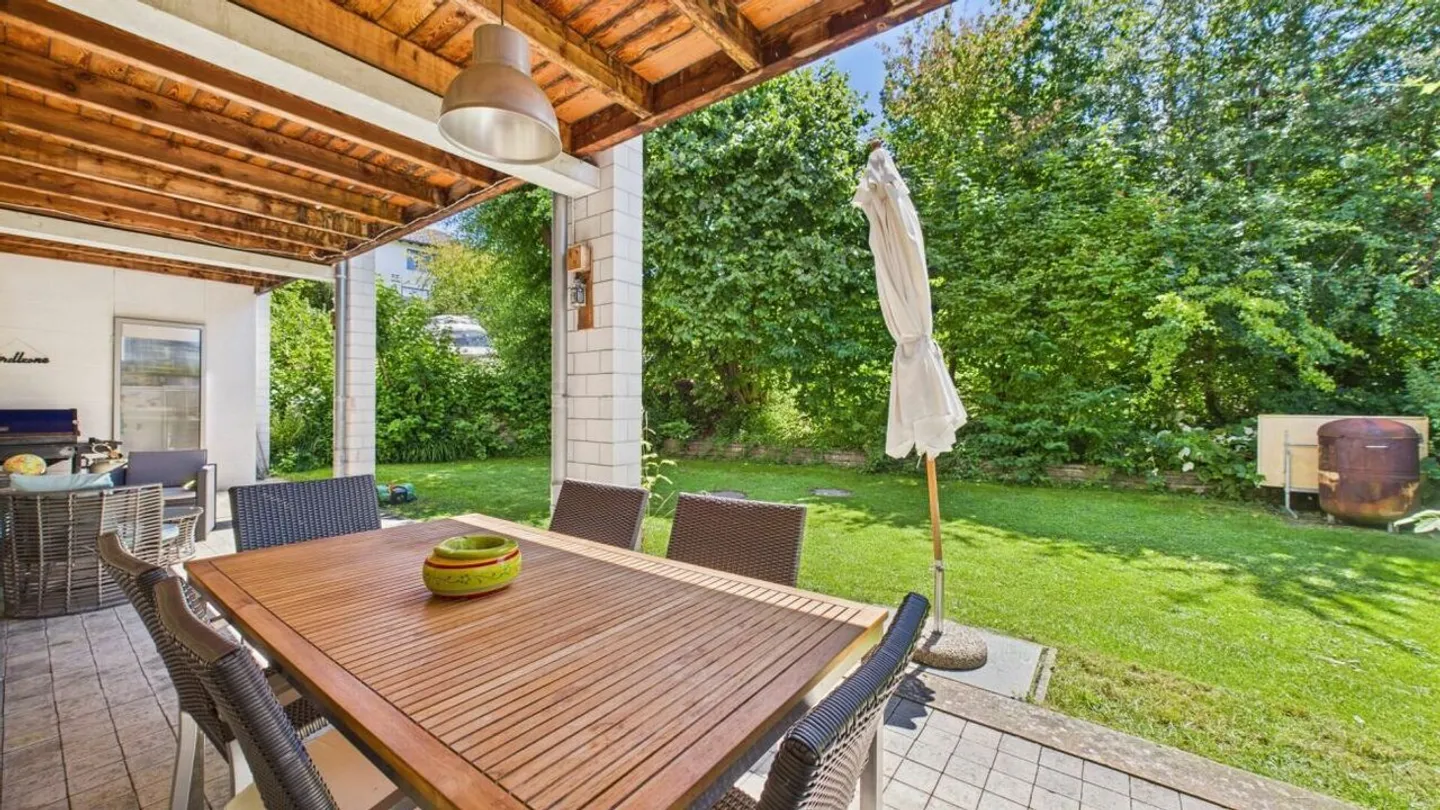Family-friendly, bright & modern - Stylish garden apartment. - Photo 18 of 23