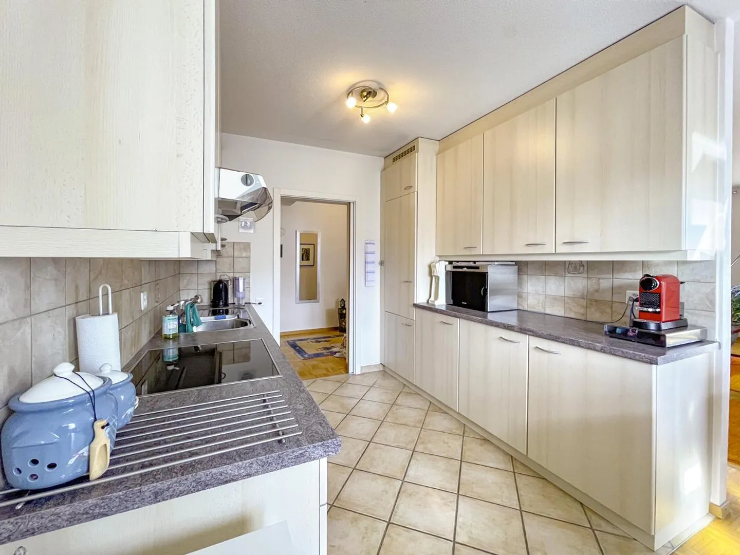 4.5 stanze, 110 m2, con 2 balconi e parcheggio interno? Nyon - Foto 4 di 16