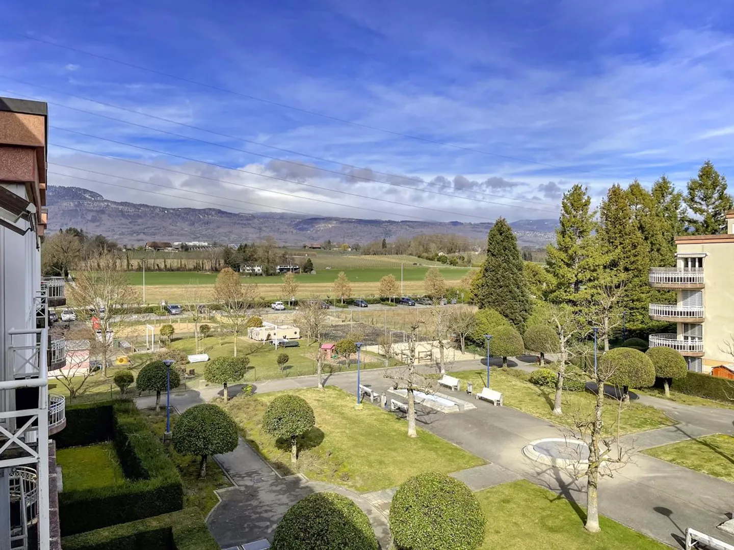 4.5 stanze, 110 m2, con 2 balconi e parcheggio interno? Nyon - Foto 16 di 16