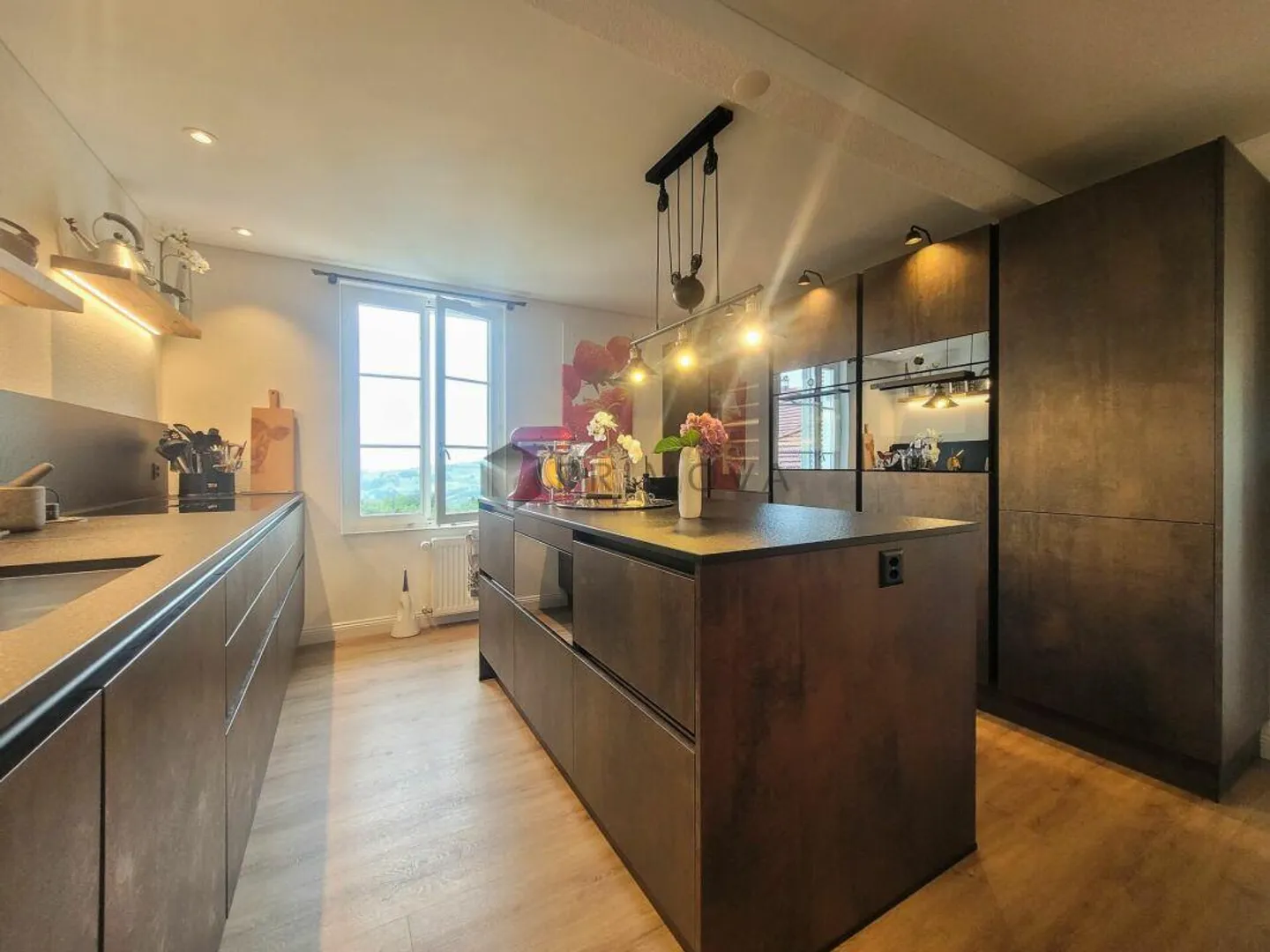 Une maison pour les générations : beaucoup d'espace, de charme et d'options - Photo 8 sur 11