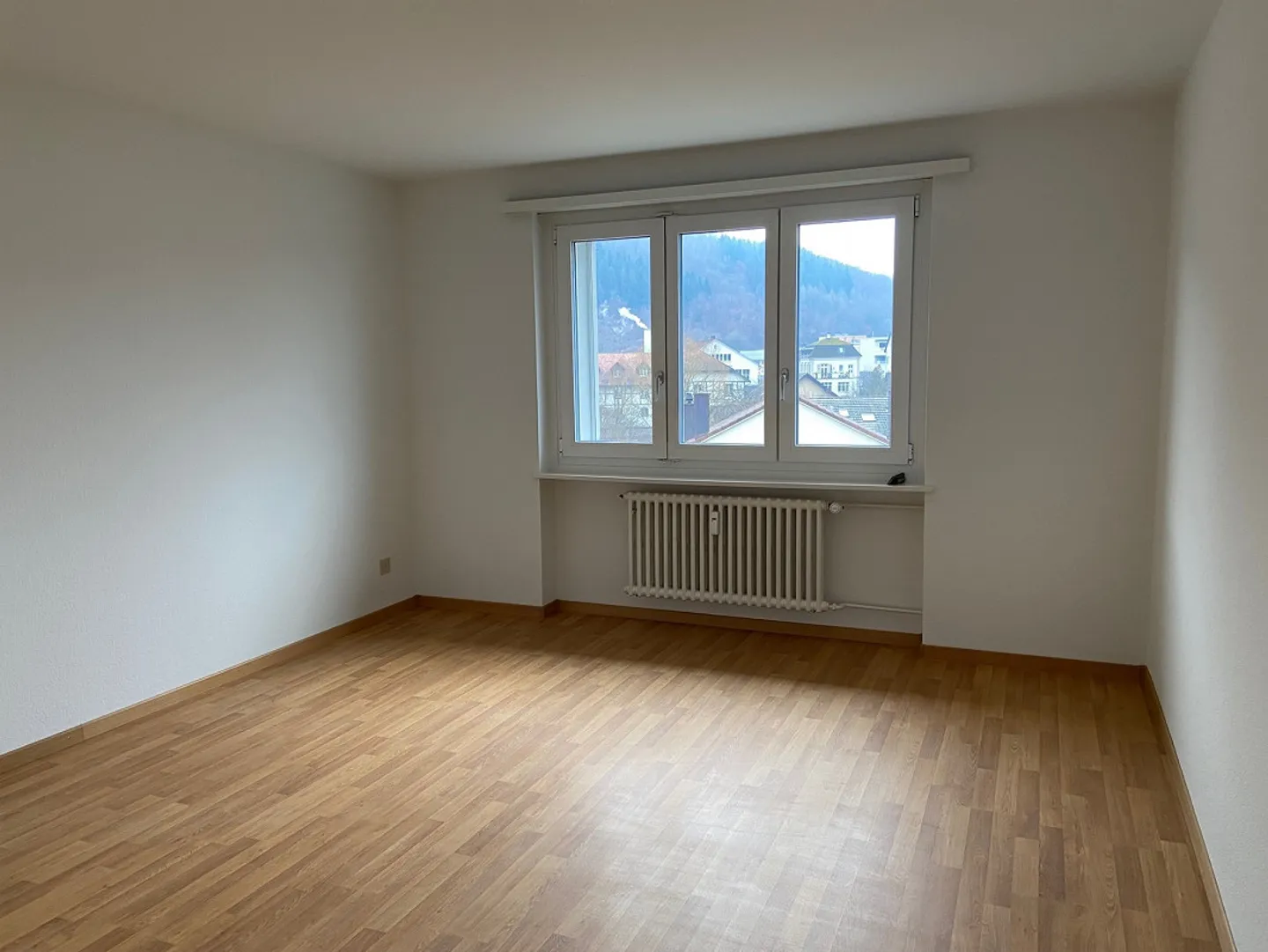 Appartement 3 1/2 pièces 1er étage gauche - Photo 3 sur 8