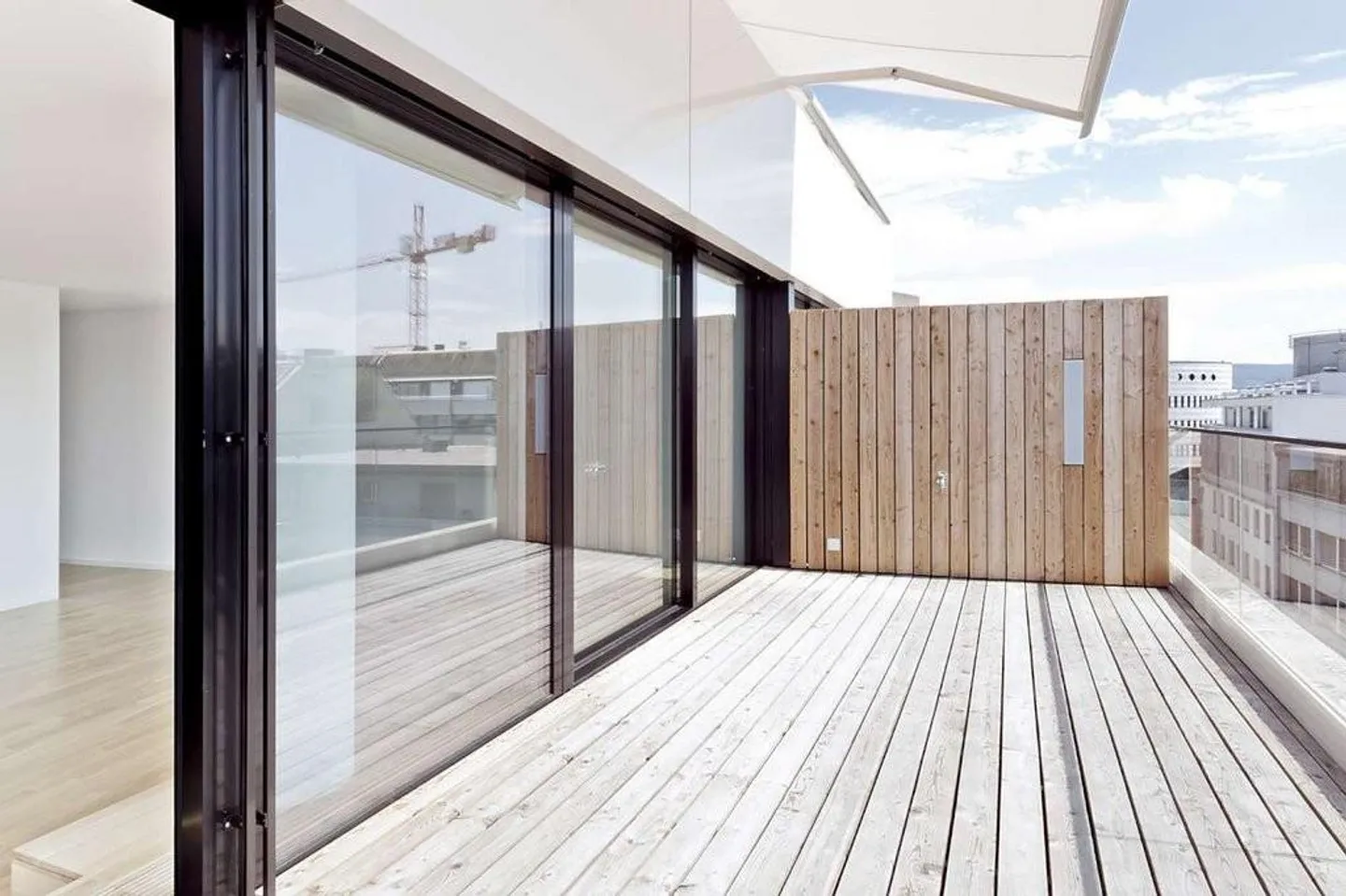Appartamento duplex elegante con balcone nella casa Anfos - Foto 4 di 11