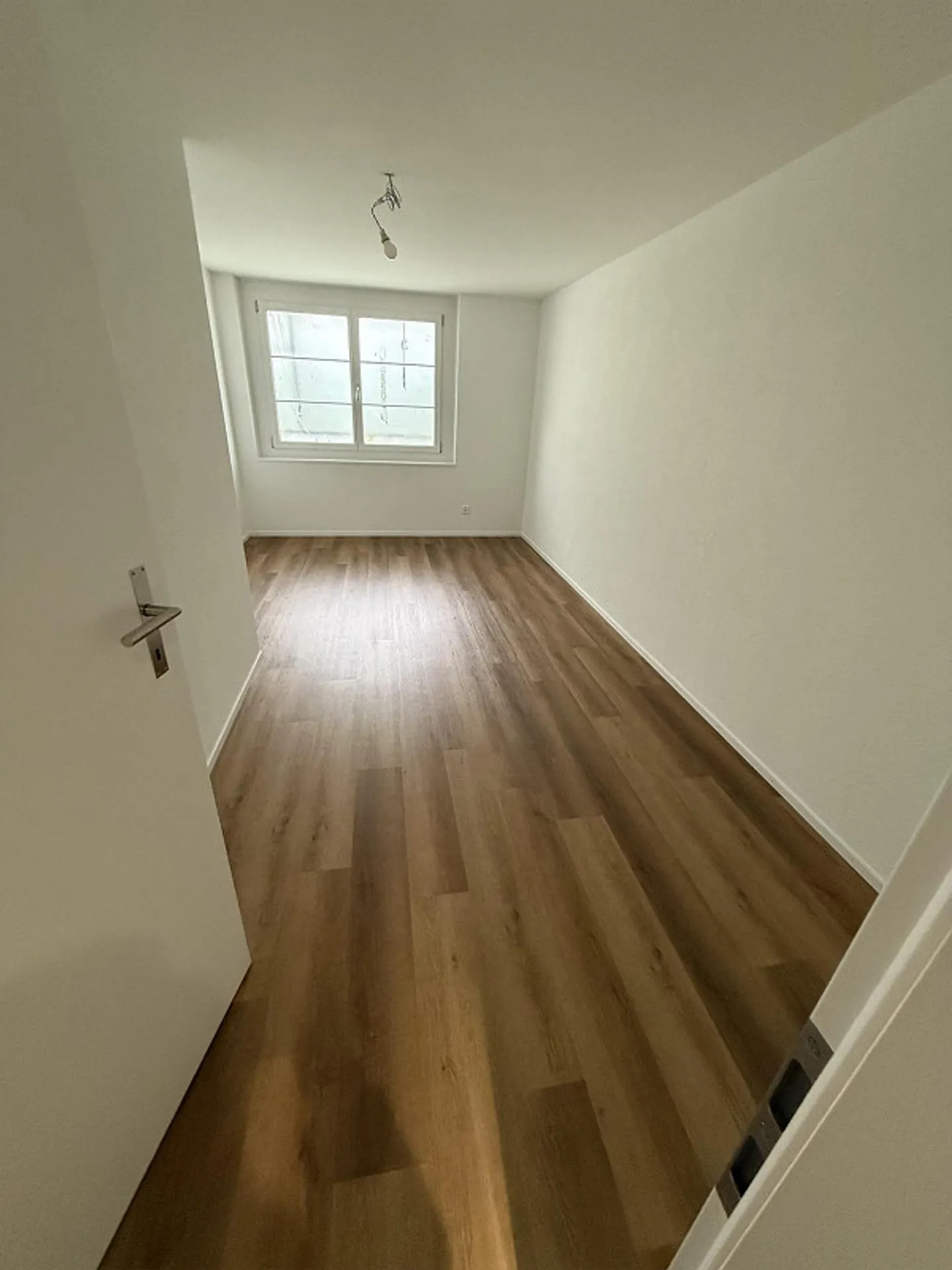 Completely renovated apartments in Niederhelfenschwil - Photo 5 of 10