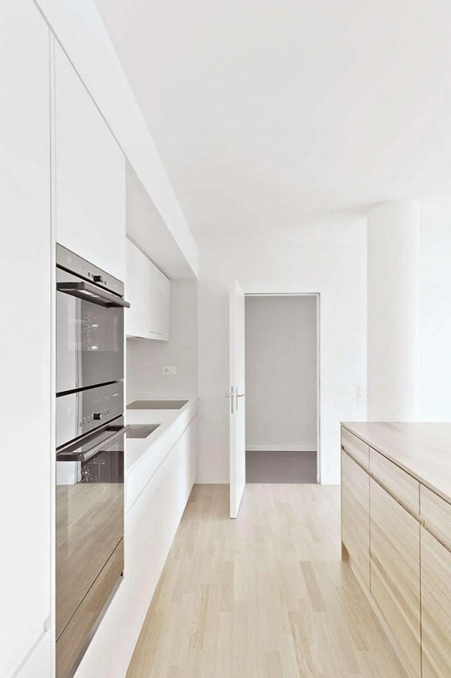 Appartamento duplex elegante con balcone nella casa Anfos - Foto 6 di 11