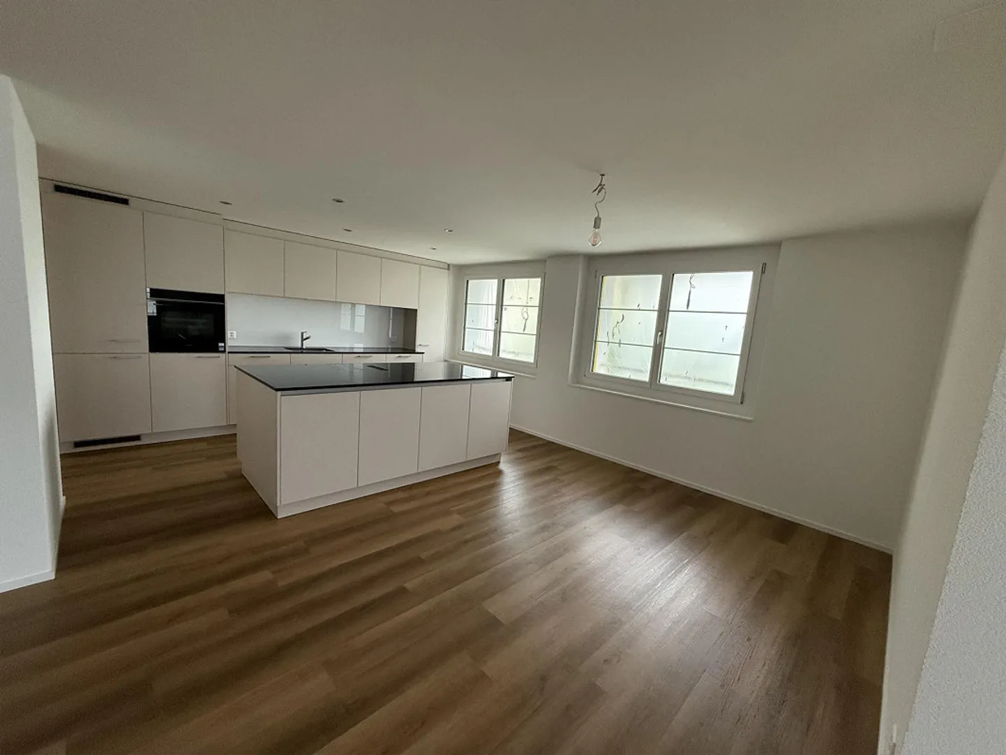 Completely renovated apartments in Niederhelfenschwil - Photo 9 of 10