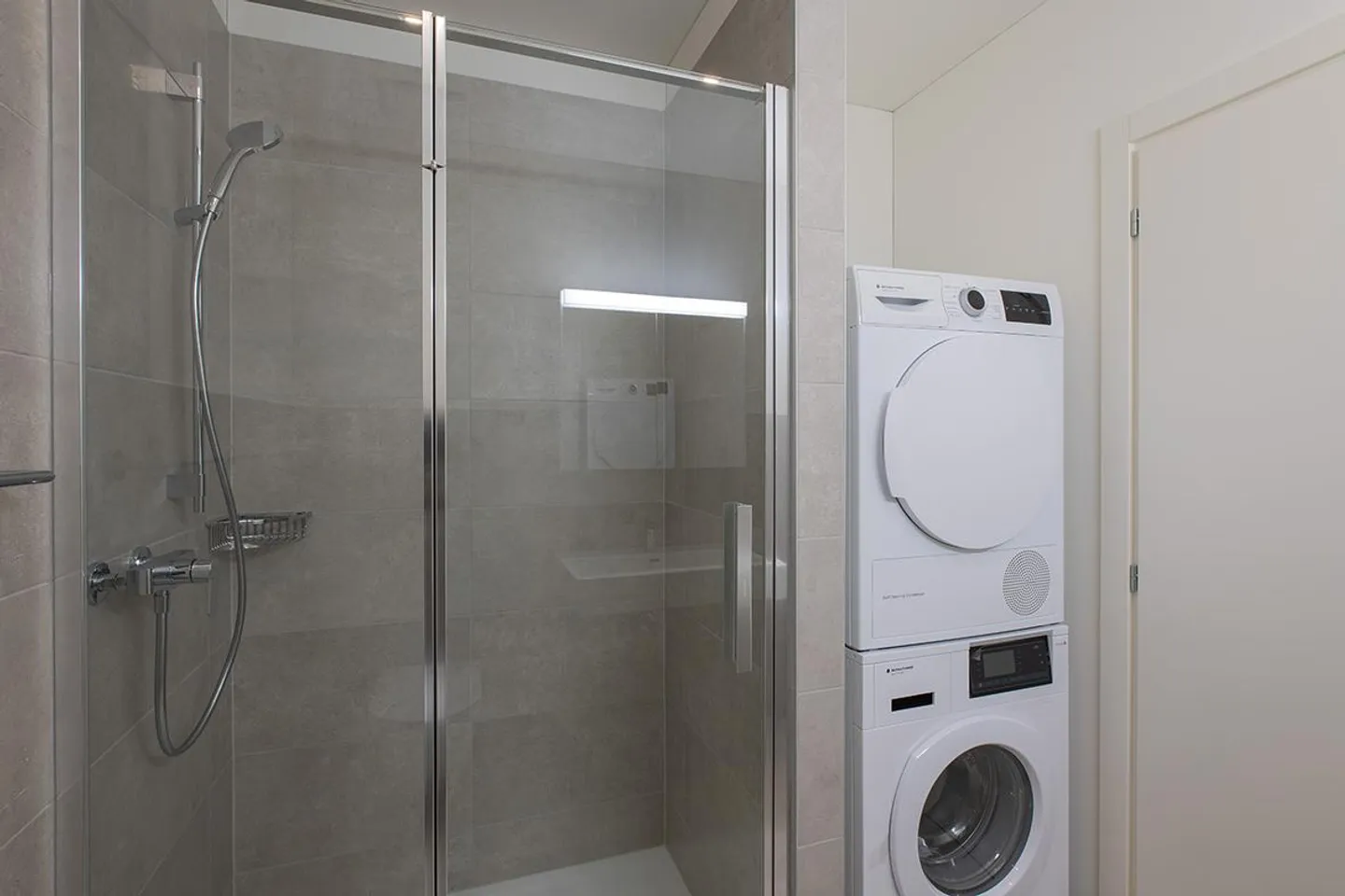Appartamento moderno in zona tranquilla e soleggiata - Foto 5 di 6