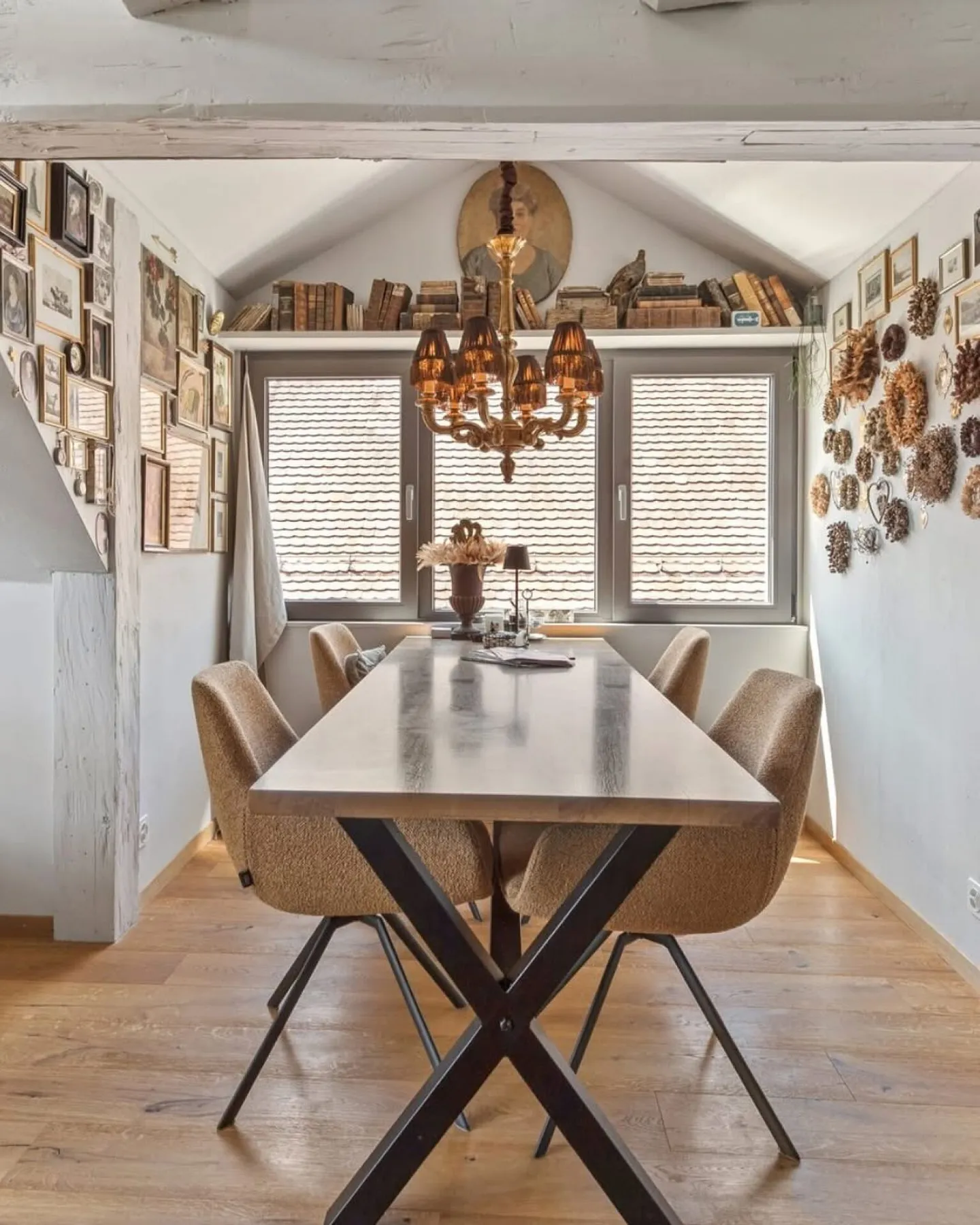 Proprietà con 2 appartamenti e fienile/casa estiva convertita - Foto 5 di 10