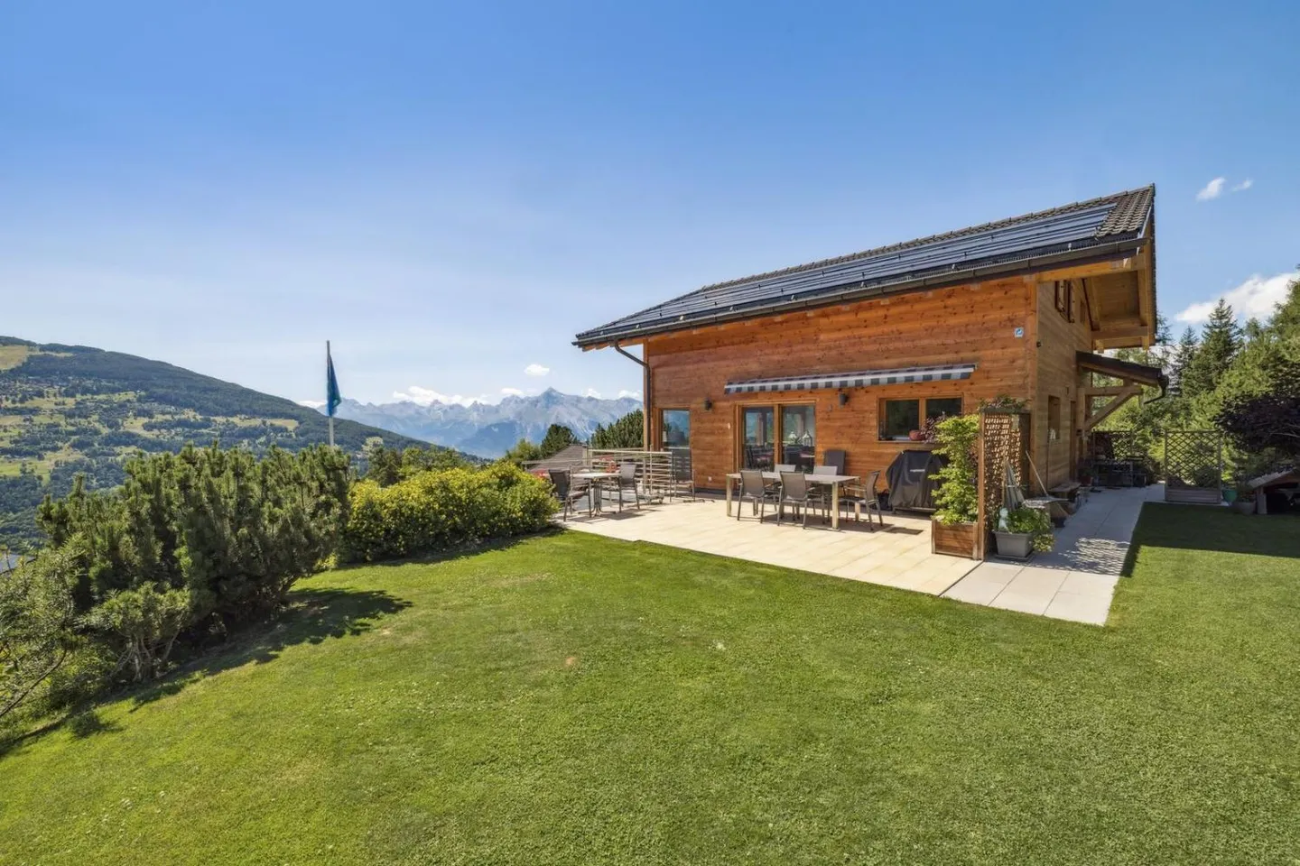Chalet contemporain avec vue panoramique - Photo 2 sur 12