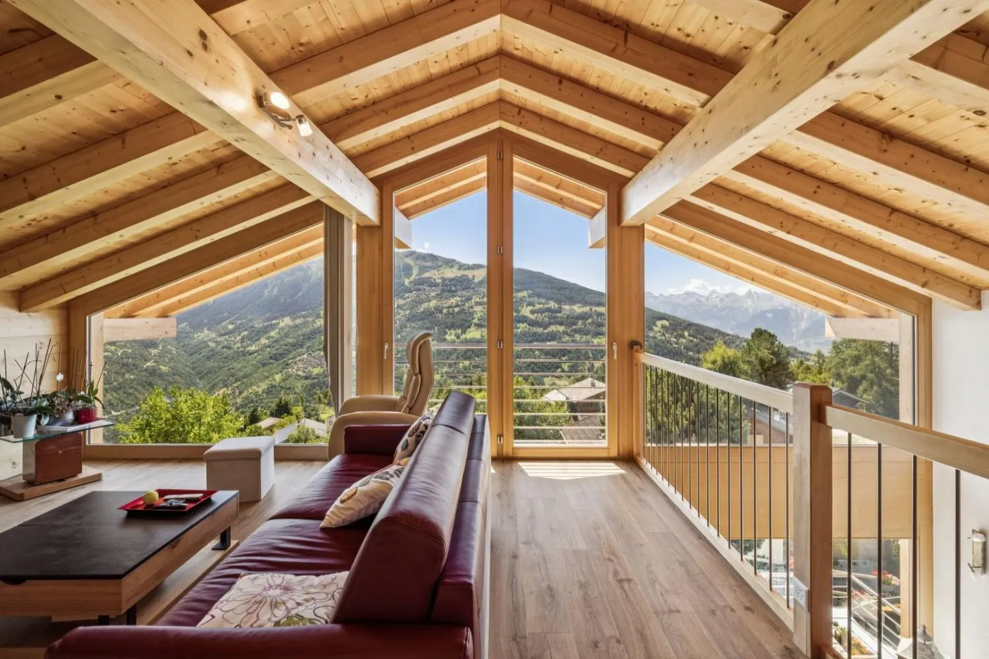 Chalet contemporain avec vue panoramique - Photo 3 sur 12