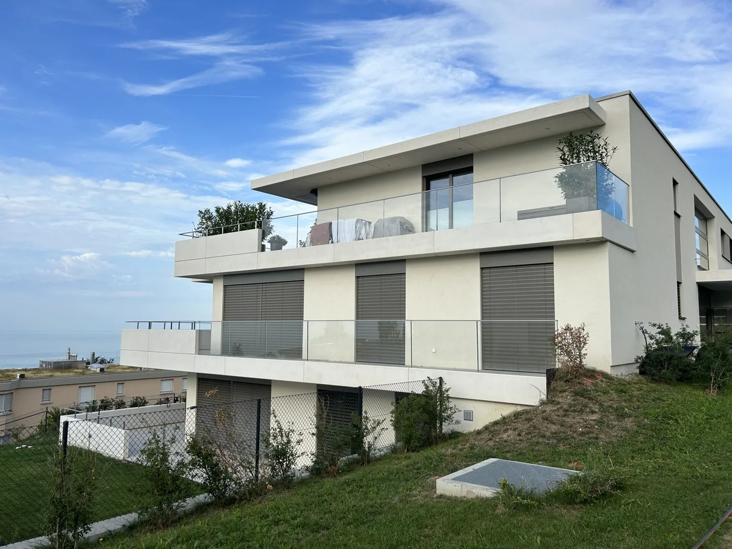 Terrace Apartment 2.5 Rooms in La Conversion - Photo 2 of 6