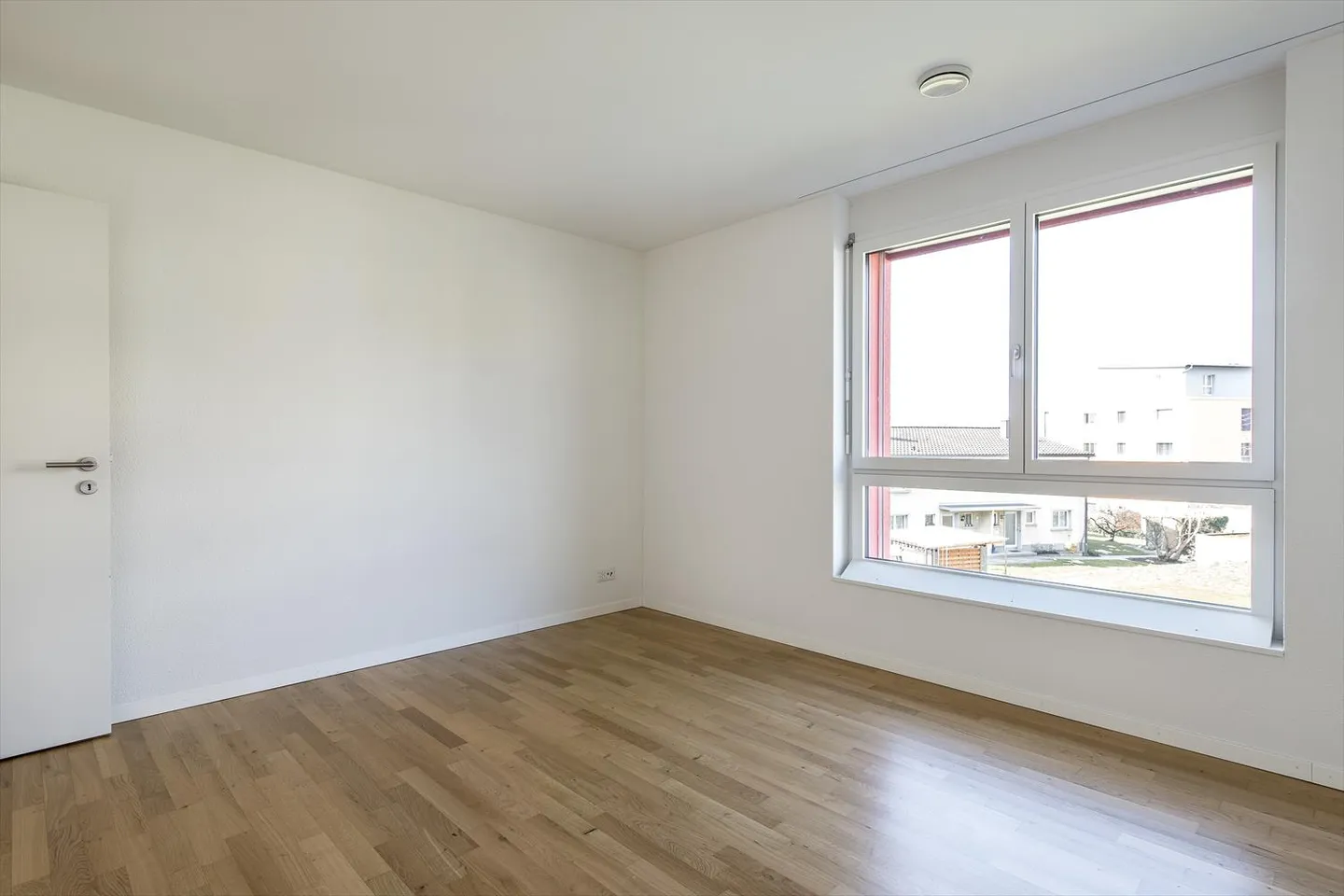 Your new home is waiting for you - Photo 4 of 6