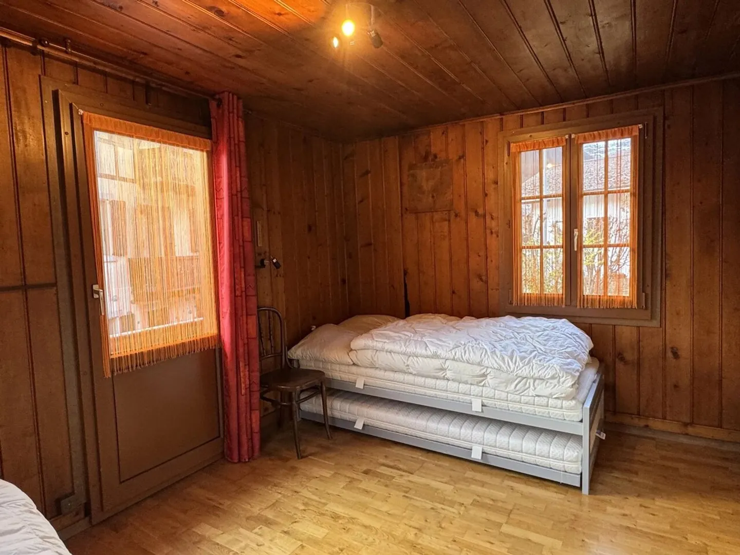 Chalet for sale - Photo 8 of 12