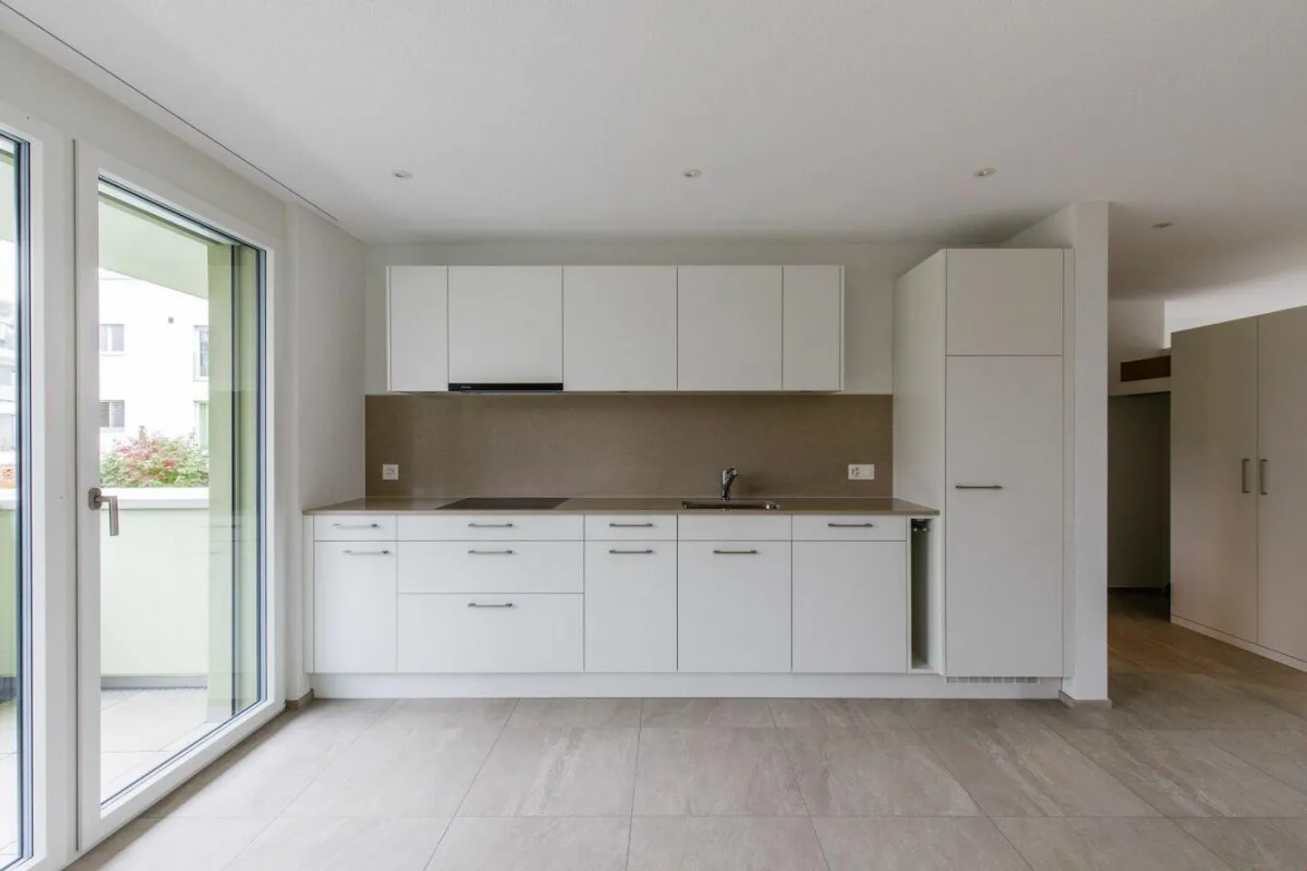 Moderne 3½-Zimmerwohnung in Blumenau - Foto 1 von 11
