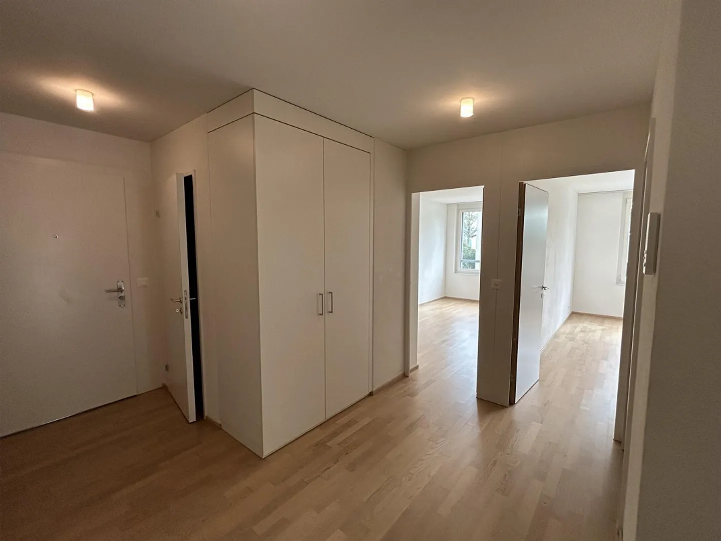 Living with a View - Bright 5.5-Room Apartment in a Recreation Area - Photo 7 of 10