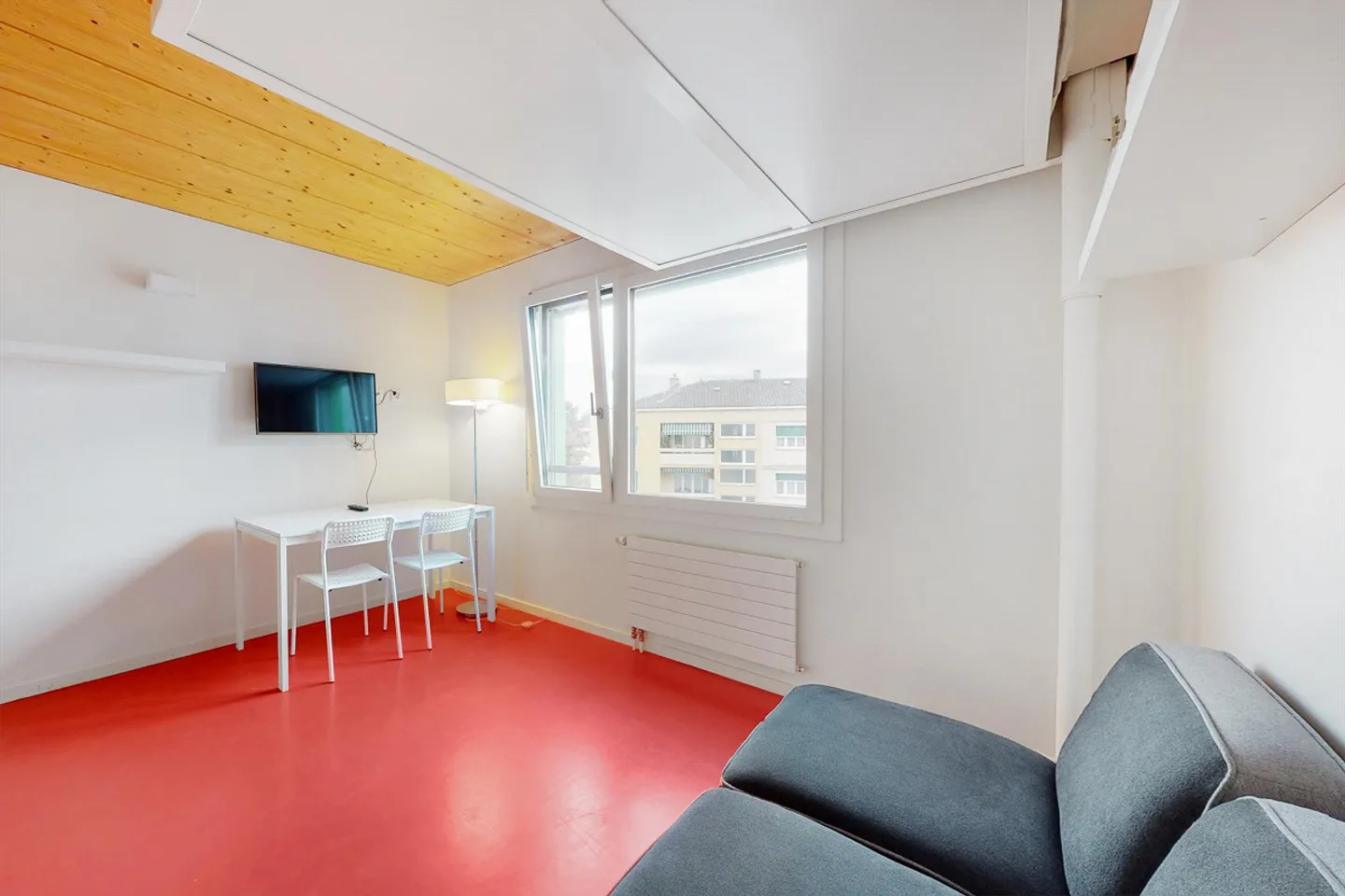 A furnished studio - CHF 300.00 voucher offered! - Photo 4 of 10