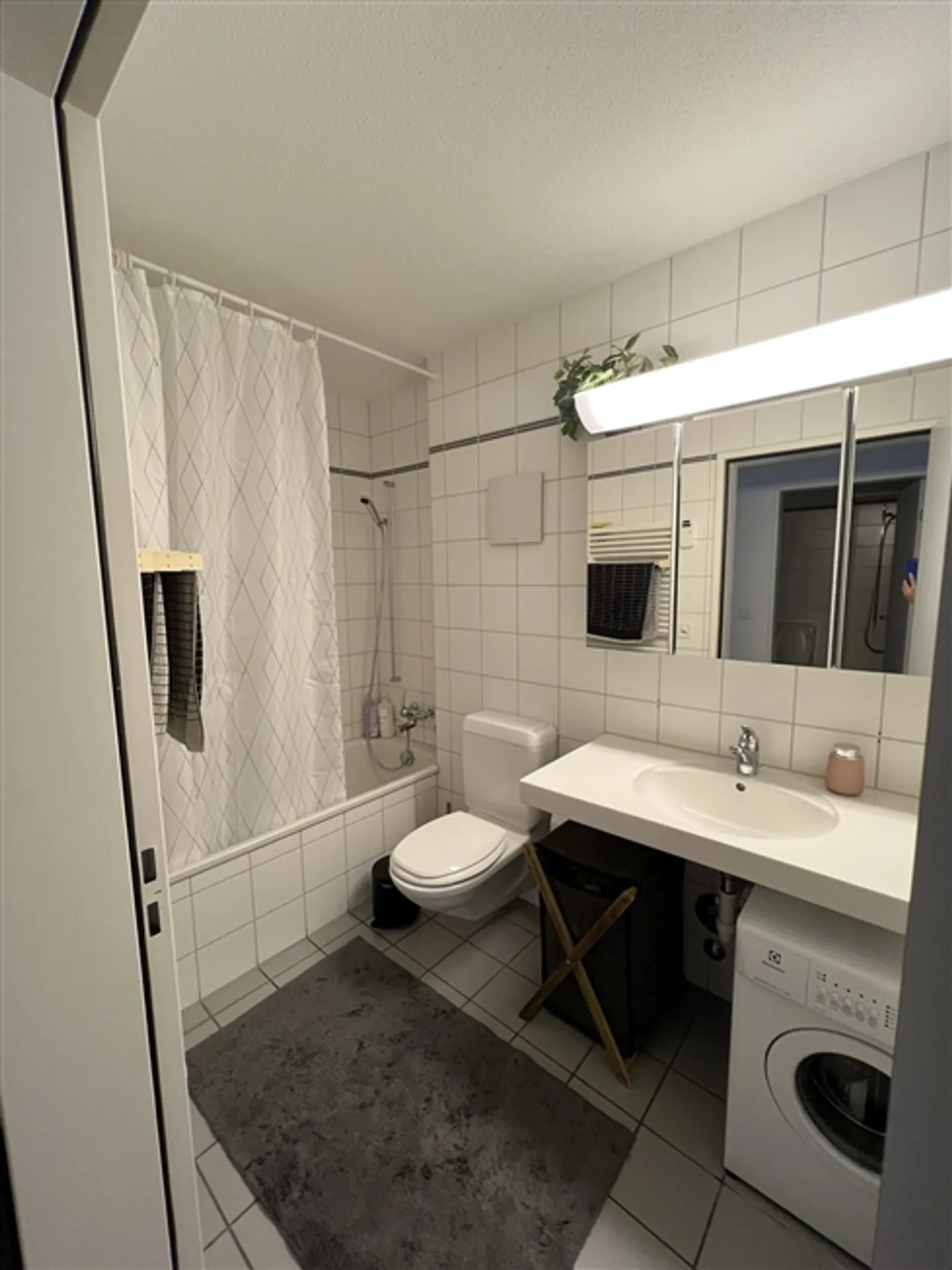 3½ PIÈCE APPARTEMENT À ZURICH - DISTRICT 8 SEEFELD/MÜHLEBACH, MEUBLÉ, TEMPORAIRE - Photo 7 sur 10