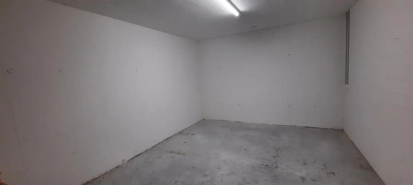 Appartamento da sogno 4,5 locali, 2 posti auto inclusi stazione di ricarica, stanza hobby - Foto 18 di 18