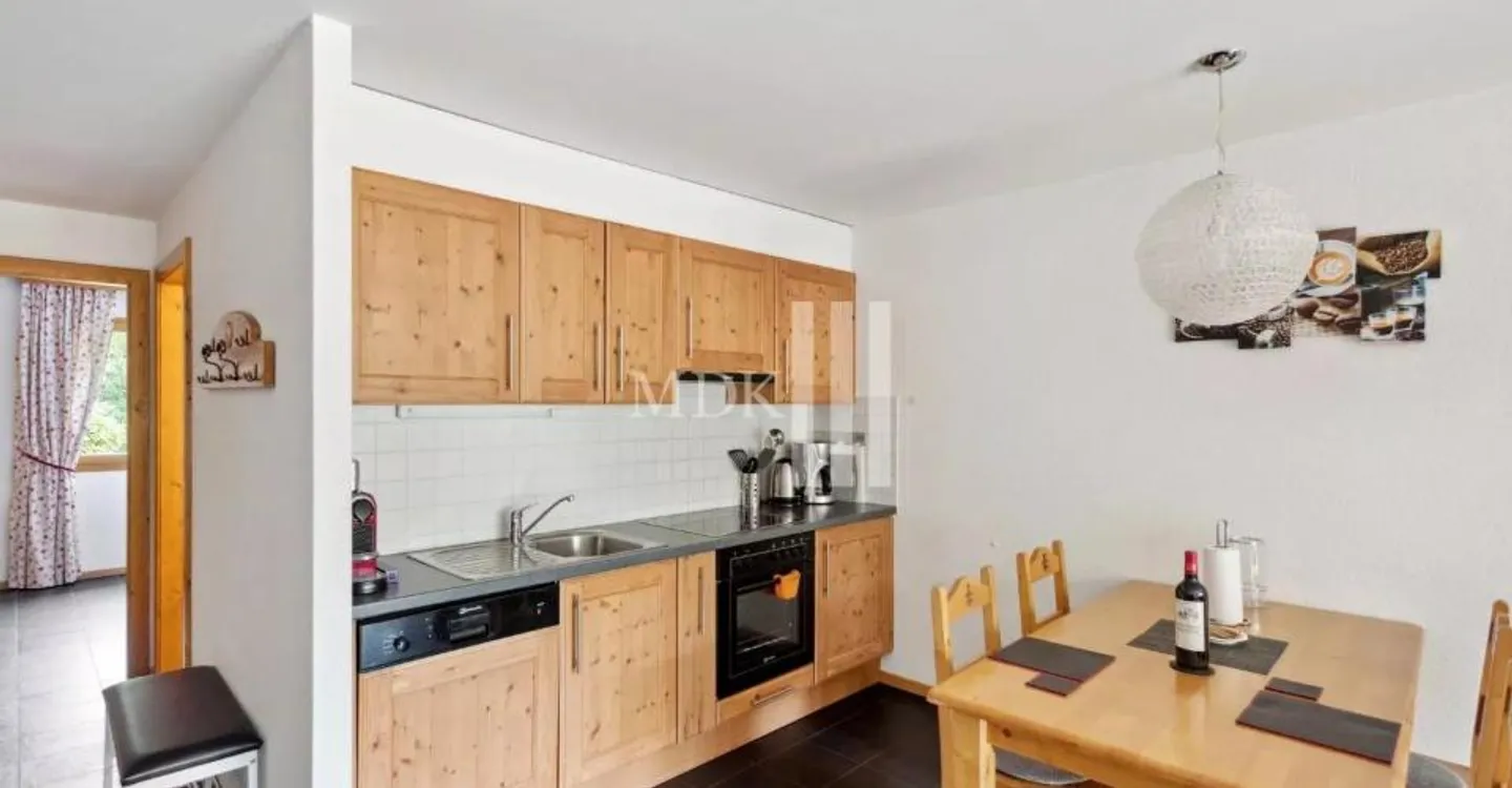 Charming Apartment with Garden - Photo 7 of 11