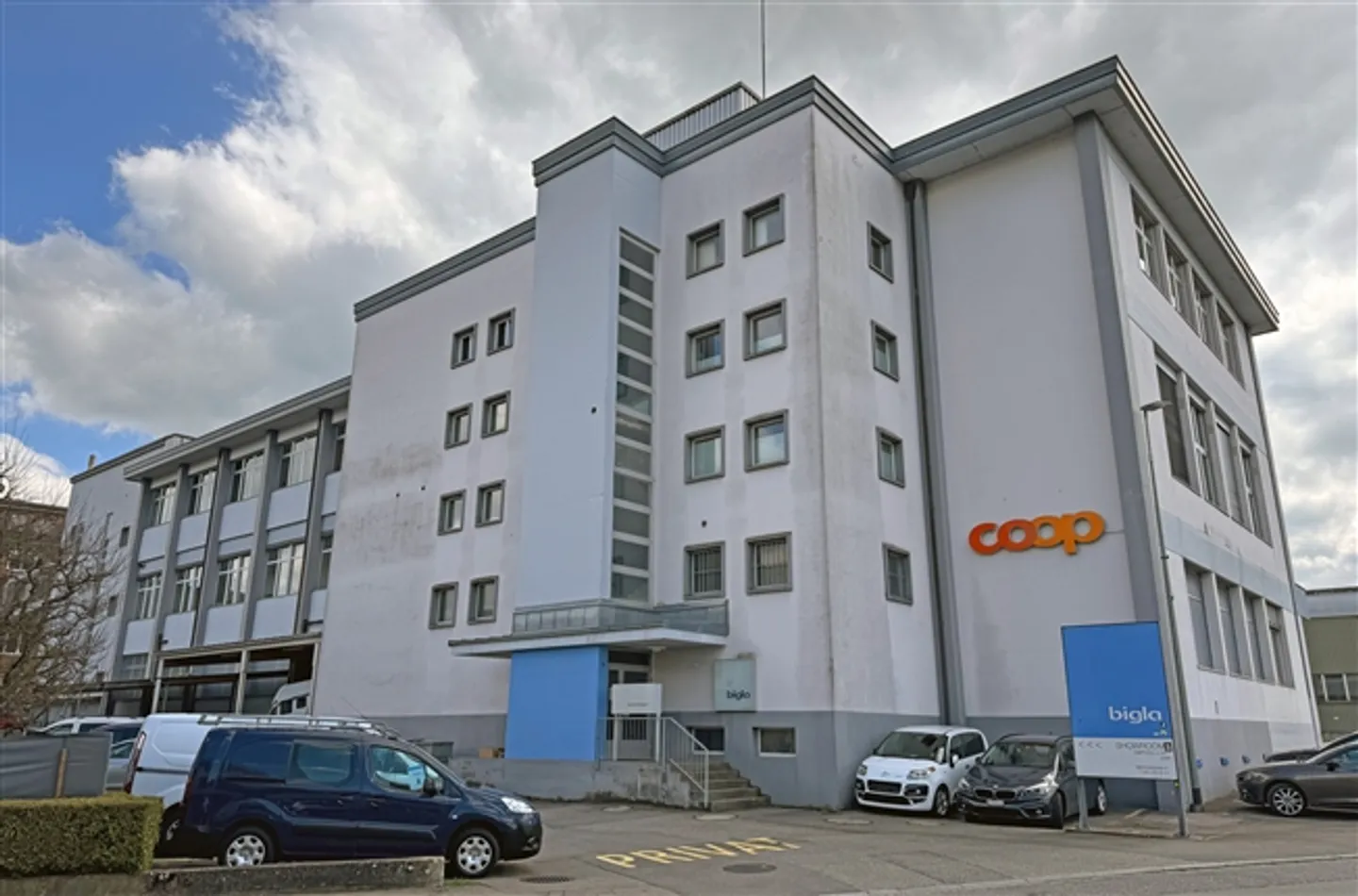 "Office/Exhibition/Practice/Studio etc. and Parking Spaces - Biglen" - Photo 3 of 10