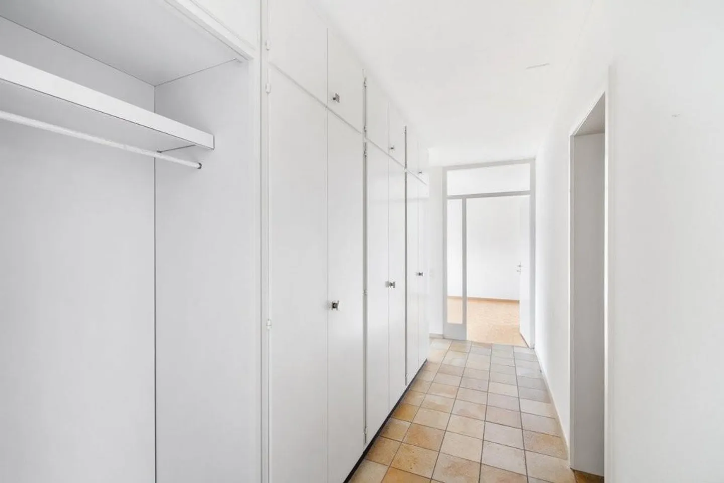 Would you like to live close to the city and with low taxes? - Photo 6 of 10