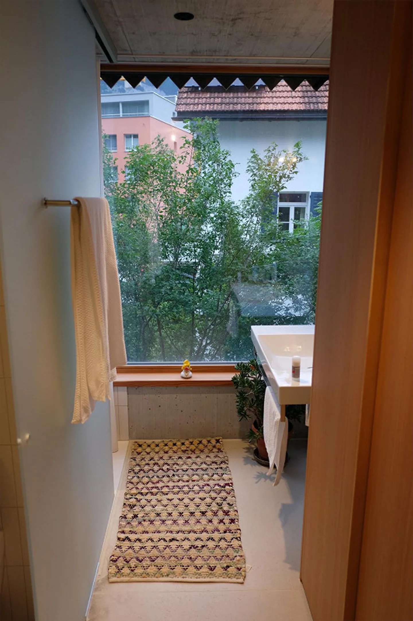 Appartement moderne 1 pièce dans la maison en cluster NOMAD à Chur - Photo 9 sur 12