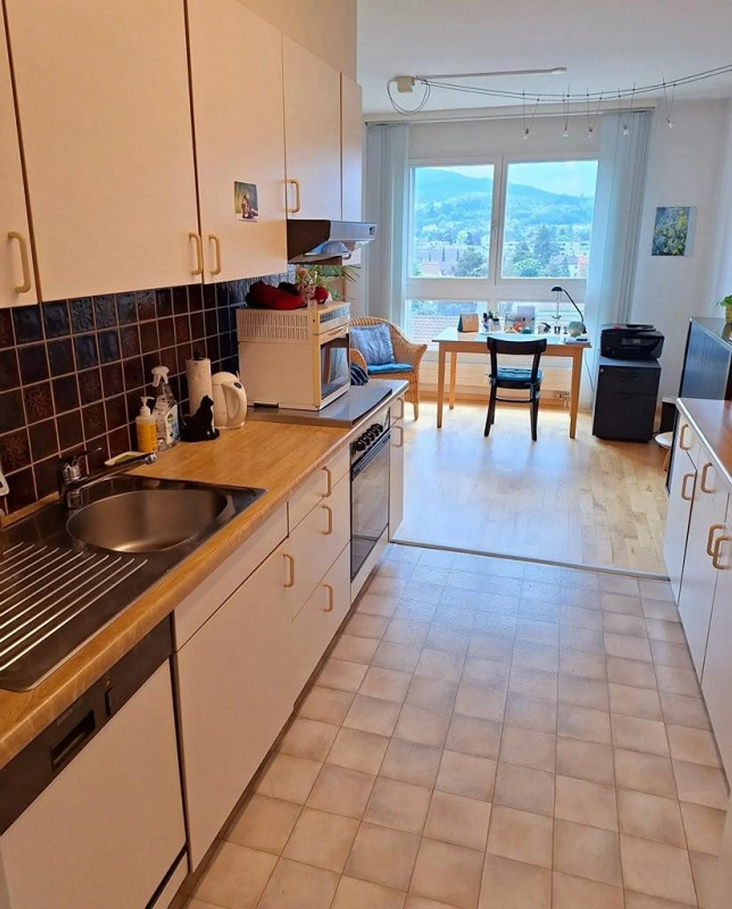 Geräumige Wohnung mit Balkon an toller Lage - Foto 4 di 9