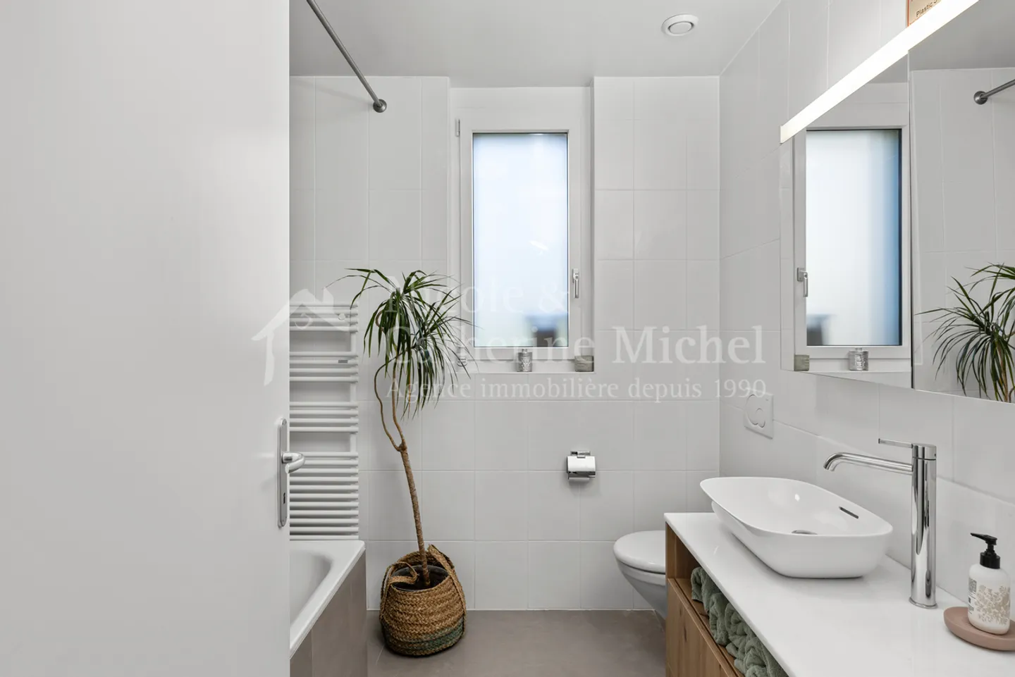 Duplex Charmant avec Jardin Privatif - Photo 8 sur 13
