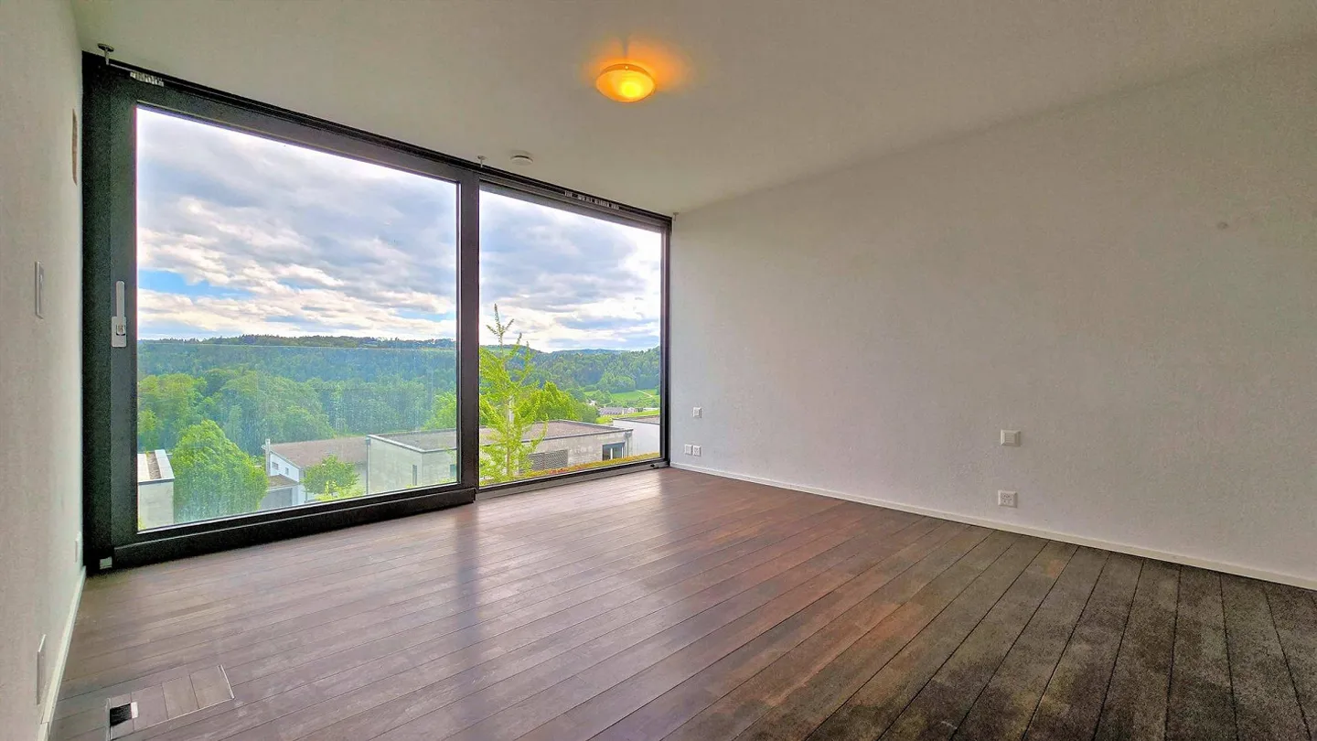 Modern single-family house with plenty of living space and panoramic views - Photo 10 of 16
