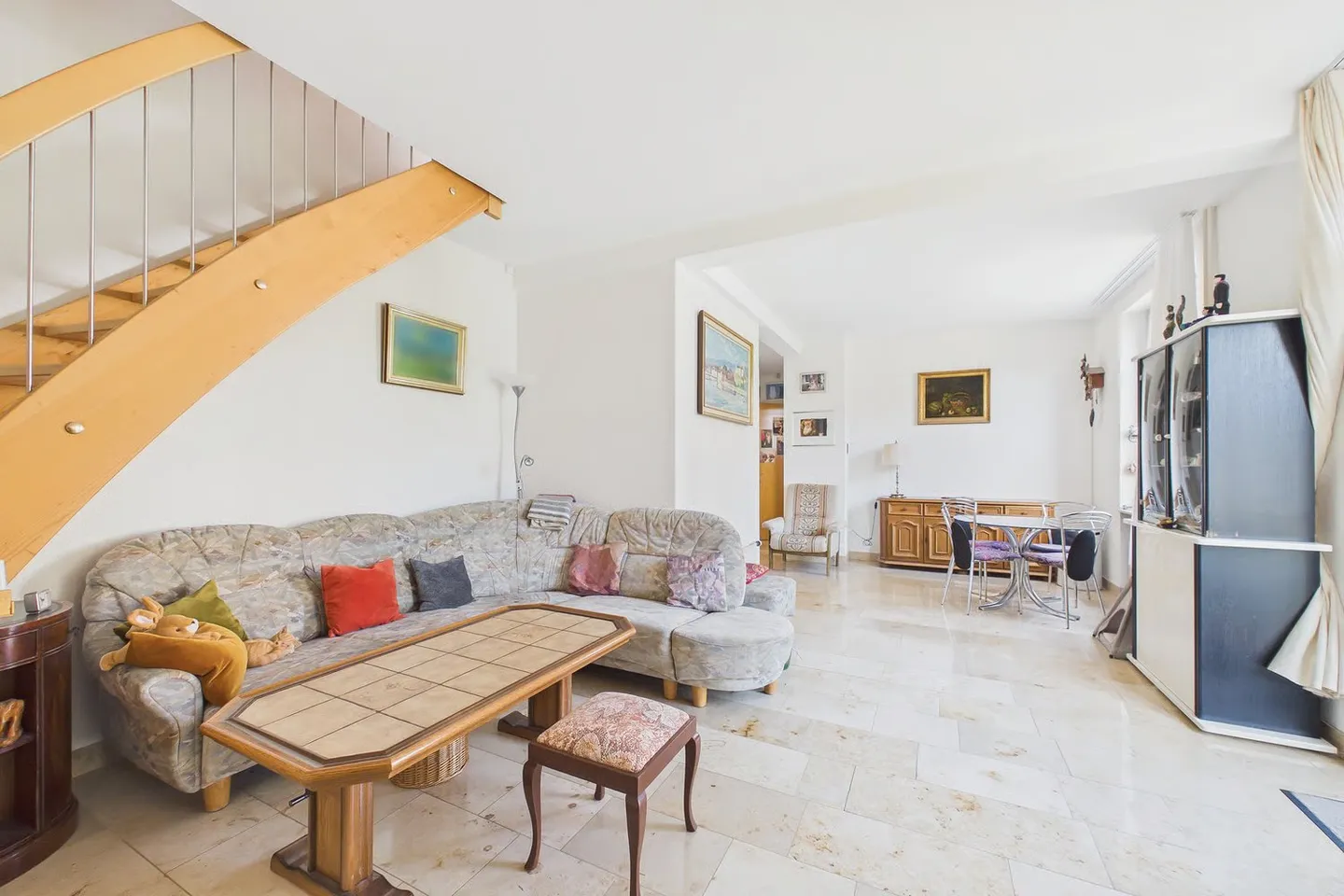 Historic Bern Townhouse with a 7.5 and a 3-Room Apartment - Photo 7 of 20