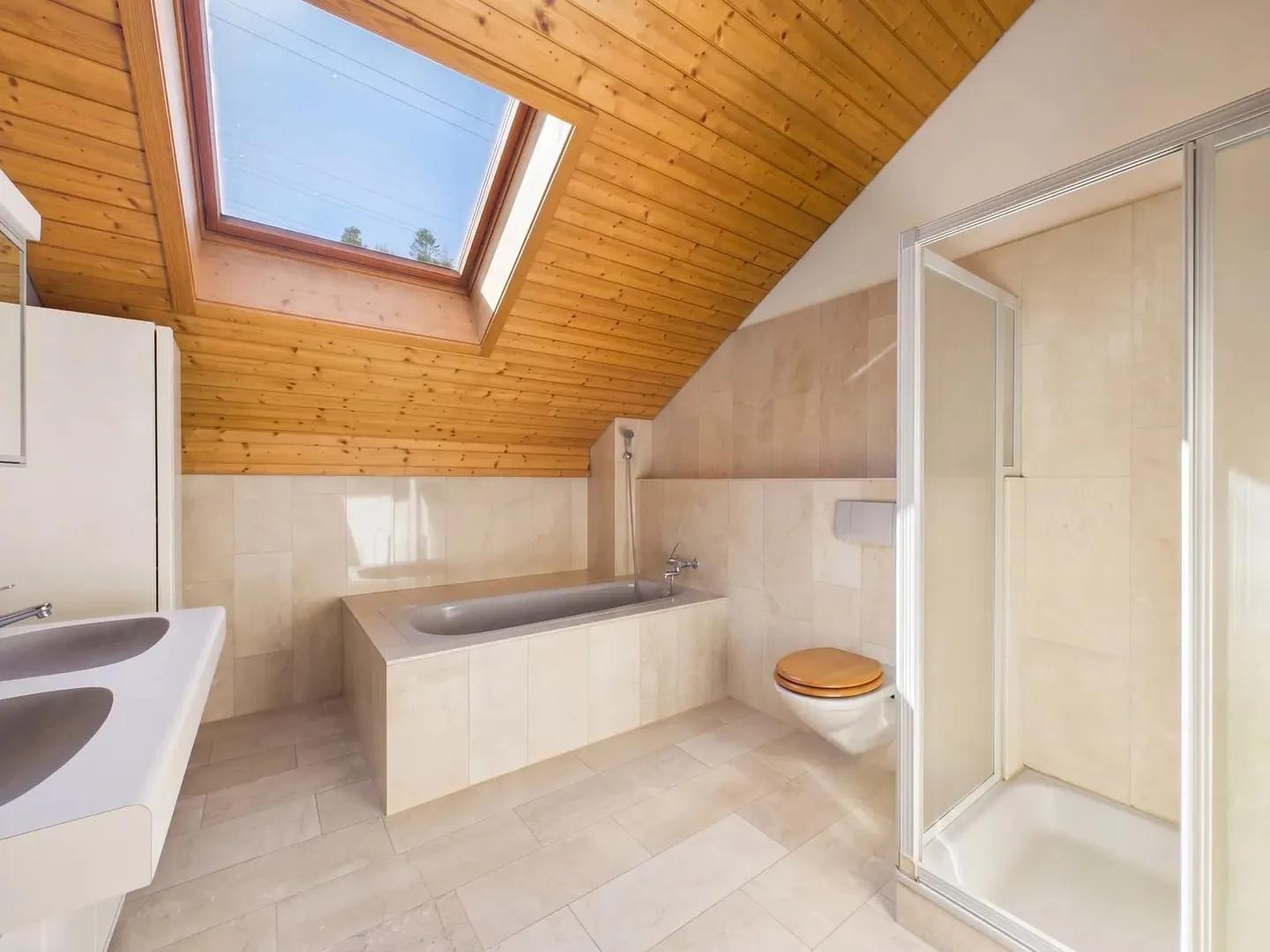 Geräumiges Familien-Doppeleinfamilienhaus - Foto 7 von 11