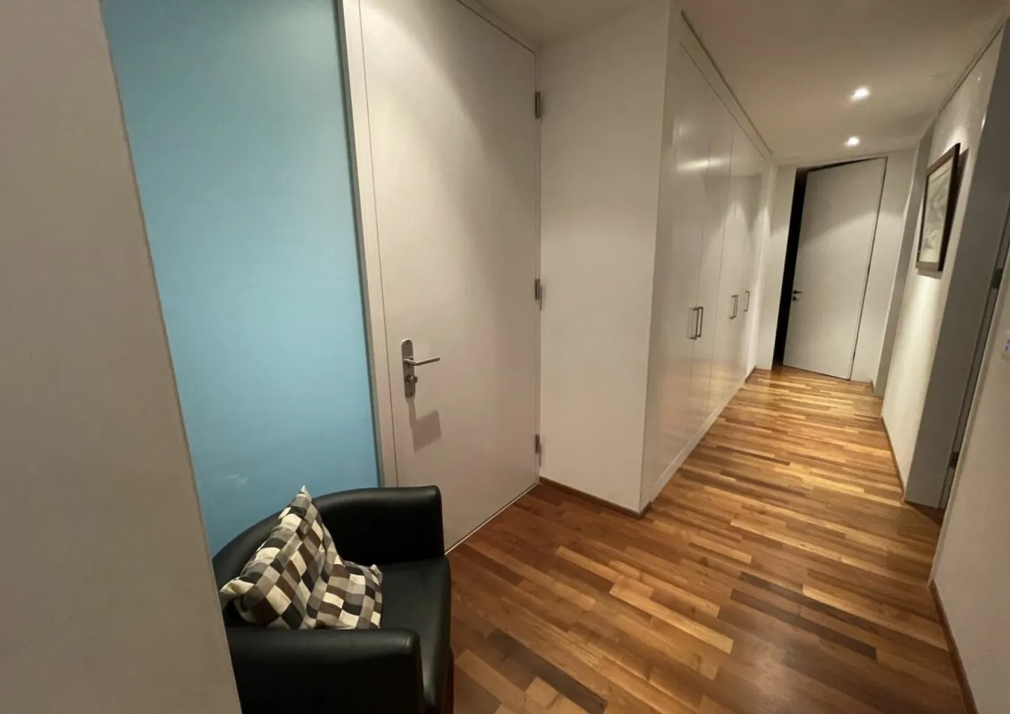 Appartement 4.5 pièces avec balcon, 140 m² | limité à 6 mois - Photo 5 sur 11