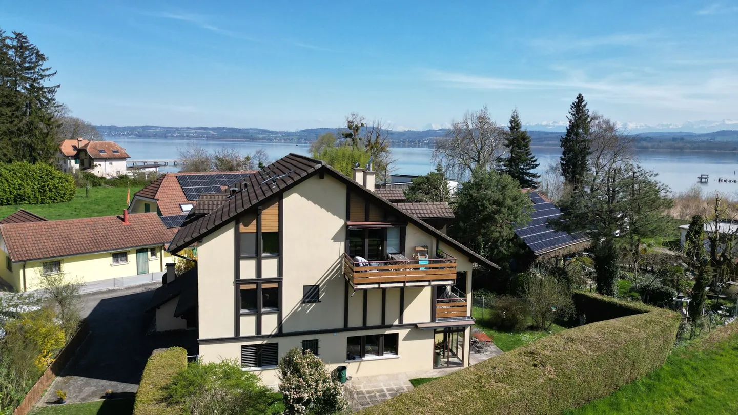 Sensazione di vita mediterranea a Vallamand - Maisonette con galleria e vista lago - Foto 32 di 37