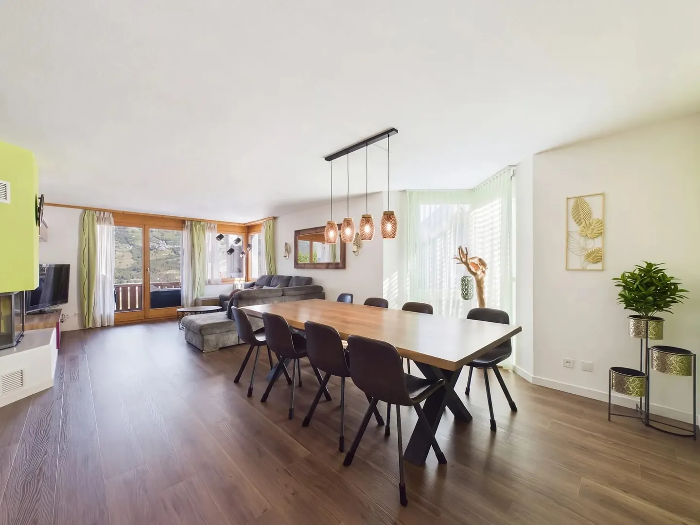Geräumiges Familien-Doppeleinfamilienhaus - Foto 3 von 11