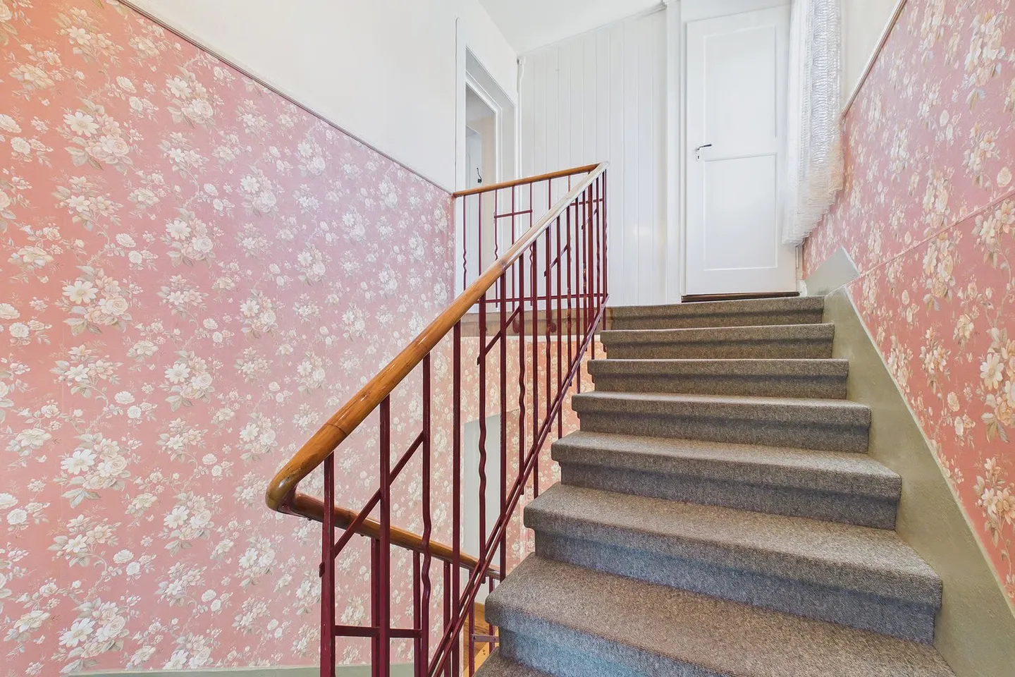 Historic Bern Townhouse with a 7.5 and a 3-Room Apartment - Photo 5 of 20