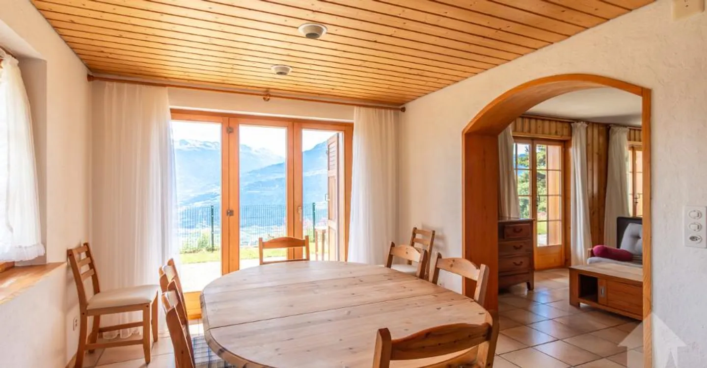 Charming Chalet with Alpine Views - Photo 10 of 11