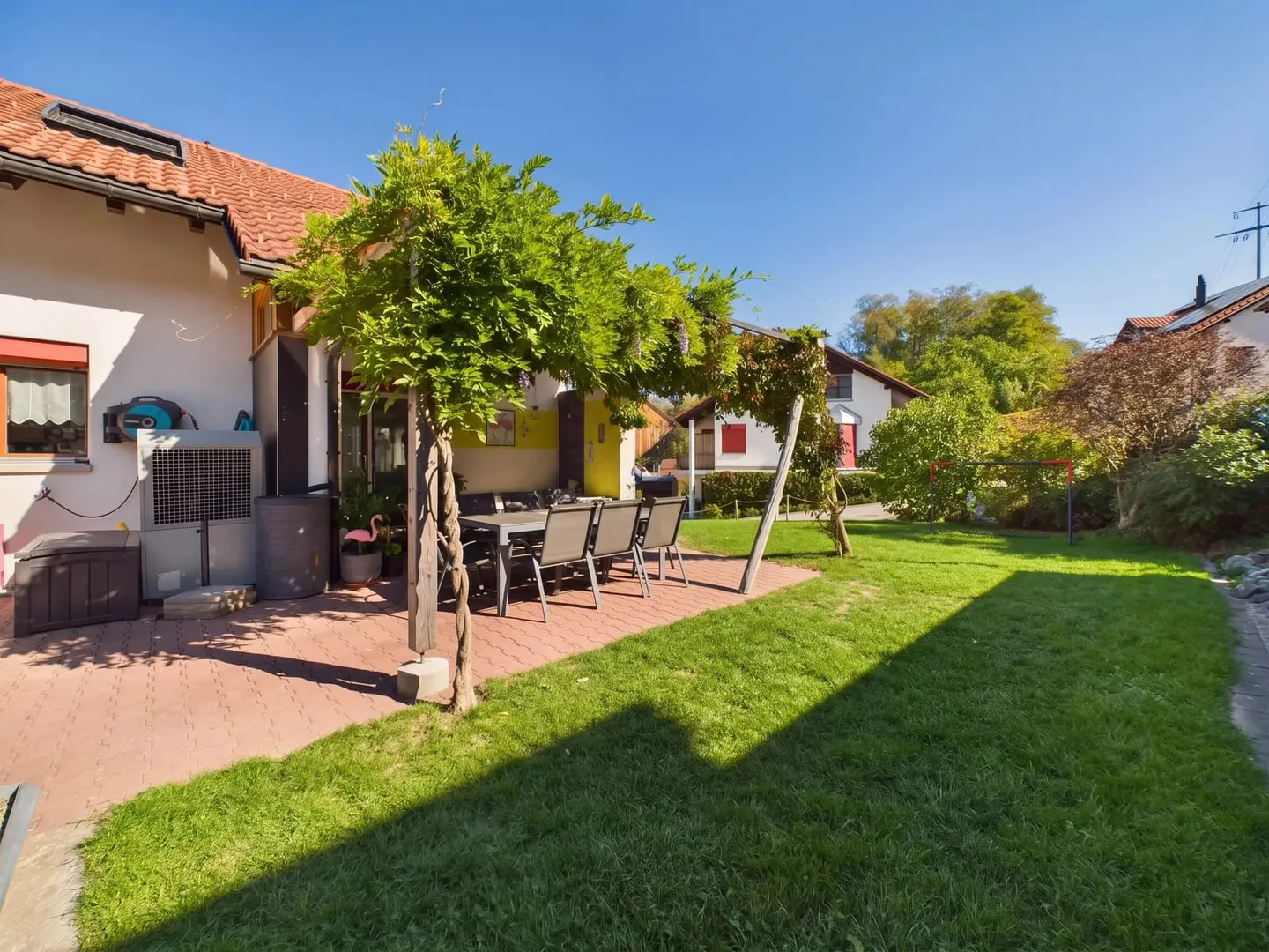 Geräumiges Familien-Doppeleinfamilienhaus - Foto 11 von 11