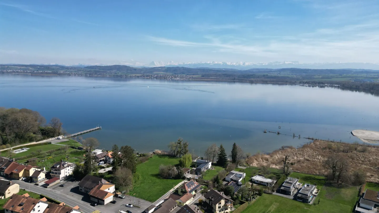Sensazione di vita mediterranea a Vallamand - Maisonette con galleria e vista lago - Foto 1 di 37