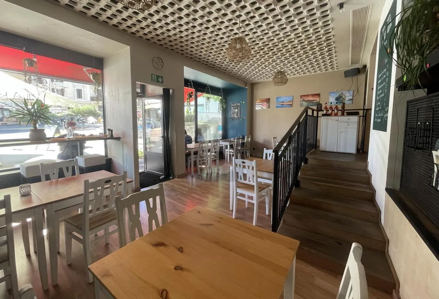 RISTORANTE SULL'AVENUE DEGLI UCCELLI! - Foto 1 di 4