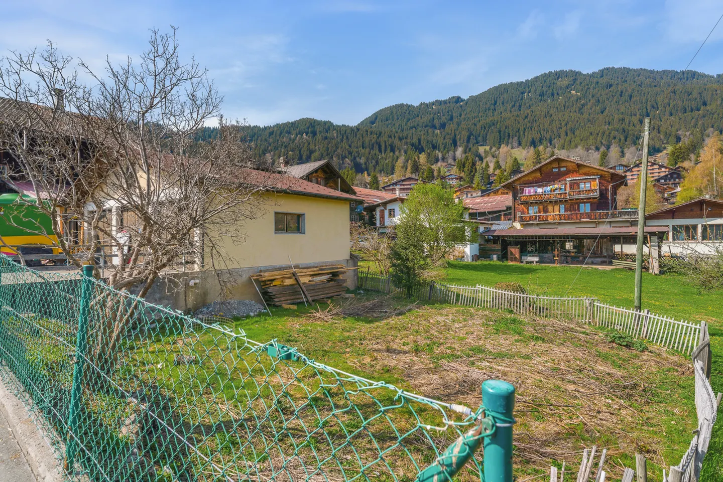 Ertragschalet - 3 unabhängige Wohnungen teilweise zu renovieren mit Panoramablick & starkem Vermietungspotenzial - Foto 17 von 25