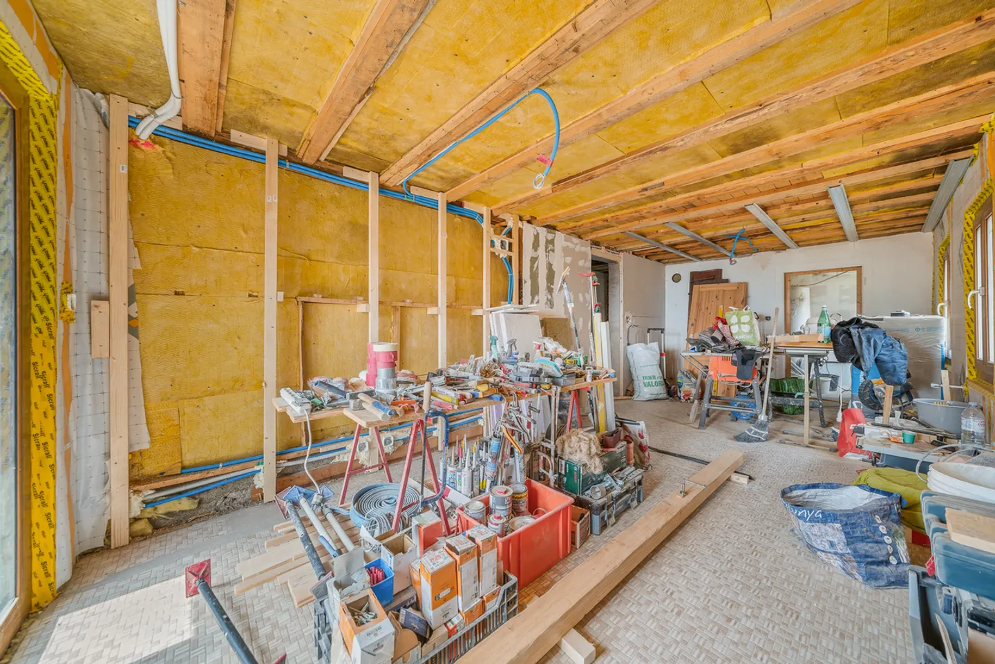 Ertragschalet - 3 unabhängige Wohnungen teilweise zu renovieren mit Panoramablick & starkem Vermietungspotenzial - Foto 15 von 25