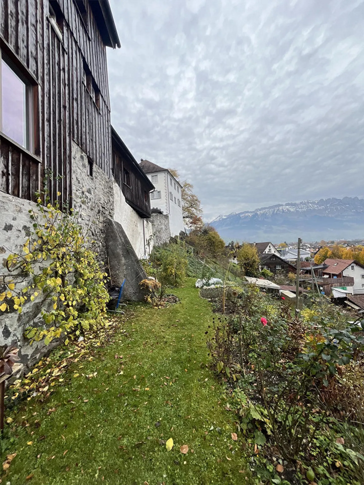 Charmante Attikawohnung mit Aussicht - Foto 24 von 26