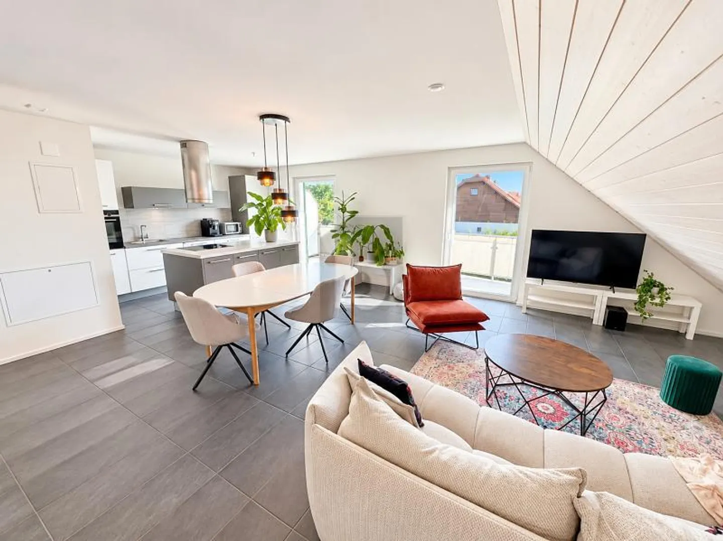 LUMINEUX, MODERNE ET IDÉAL POUR UNE FAMILLE - Foto 4 di 6
