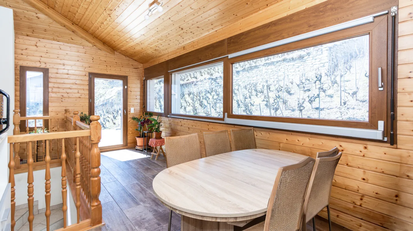 Charming Villa in Ardon - Photo 4 of 14