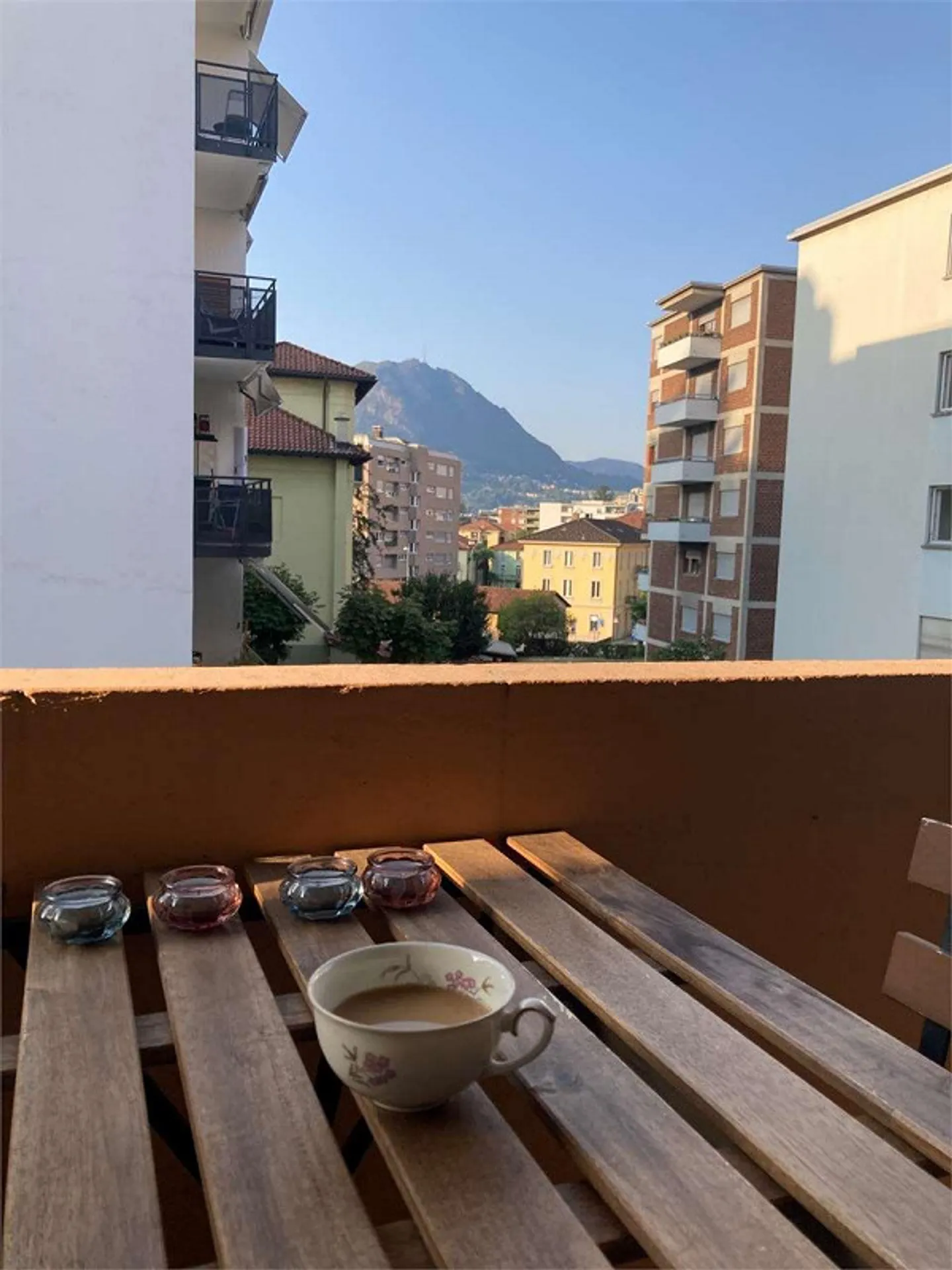 Lugano (Via Monte Carmen) - Studio spacieux (1,5 pièces) avec balcon - Photo 5 sur 5