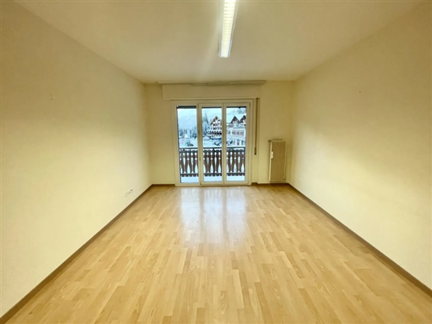 Opportunità di acquisire un appartamento di 4,5 stanze nel centro di Crans - Foto 2 di 6