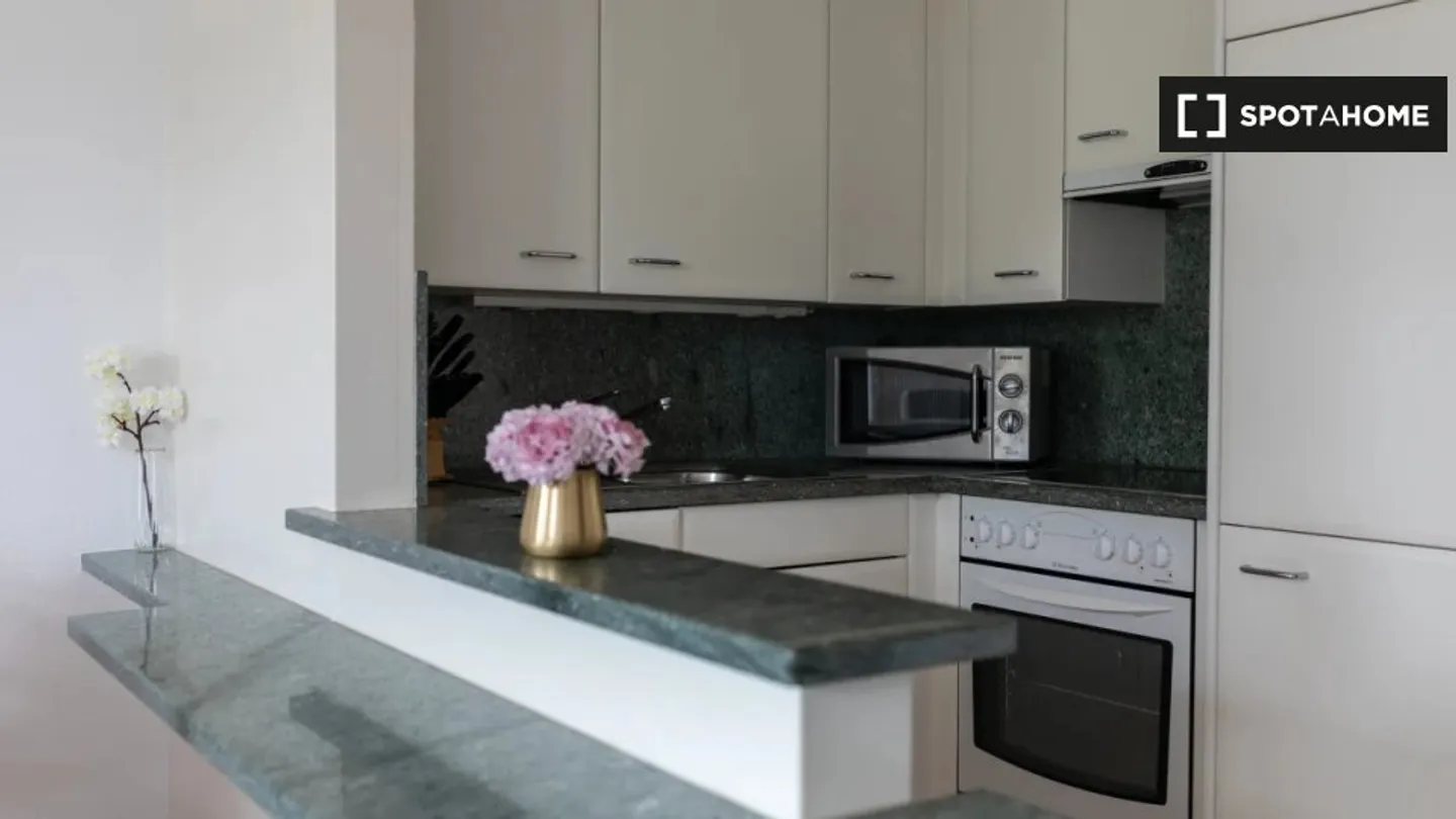 Discover, visit, and rent your new home online with complete confidence. - Photo 12 of 14