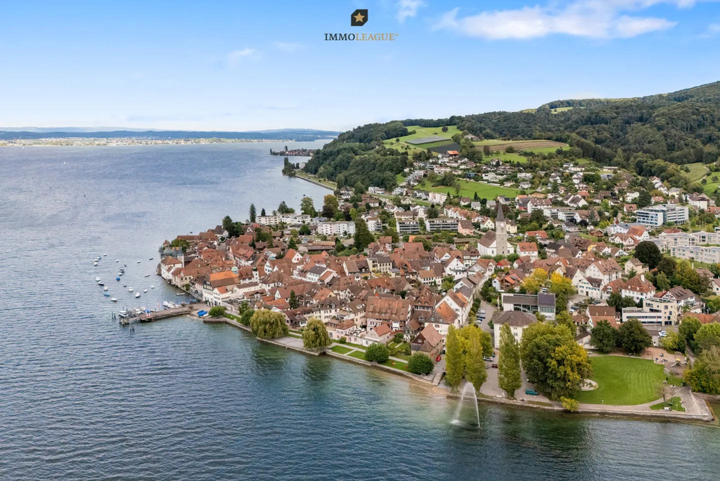 Casa multifamiliare ben tenuta vicino al lago - Foto 1 di 10