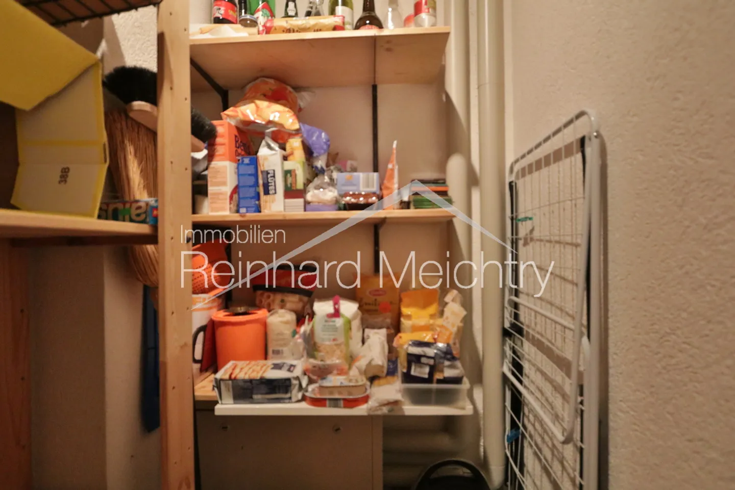 Appartement au rez-de-chaussée de 2,5 pièces avec coin salon confortable - Photo 18 sur 19