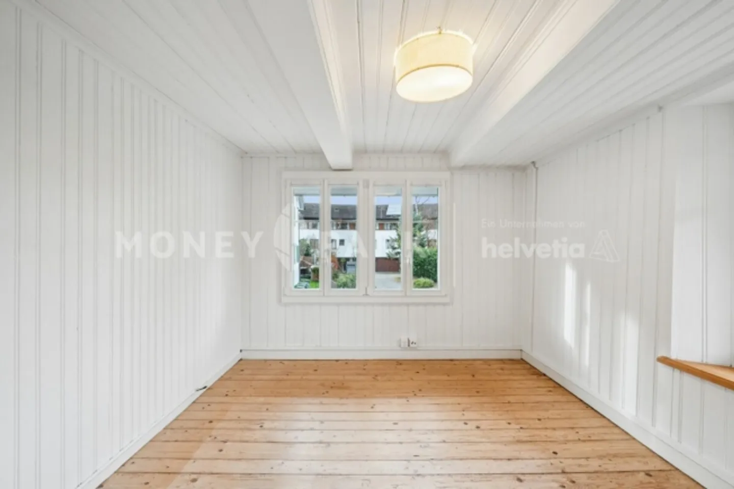 Charming 4.5-Room House in Central Location - Photo 4 of 11